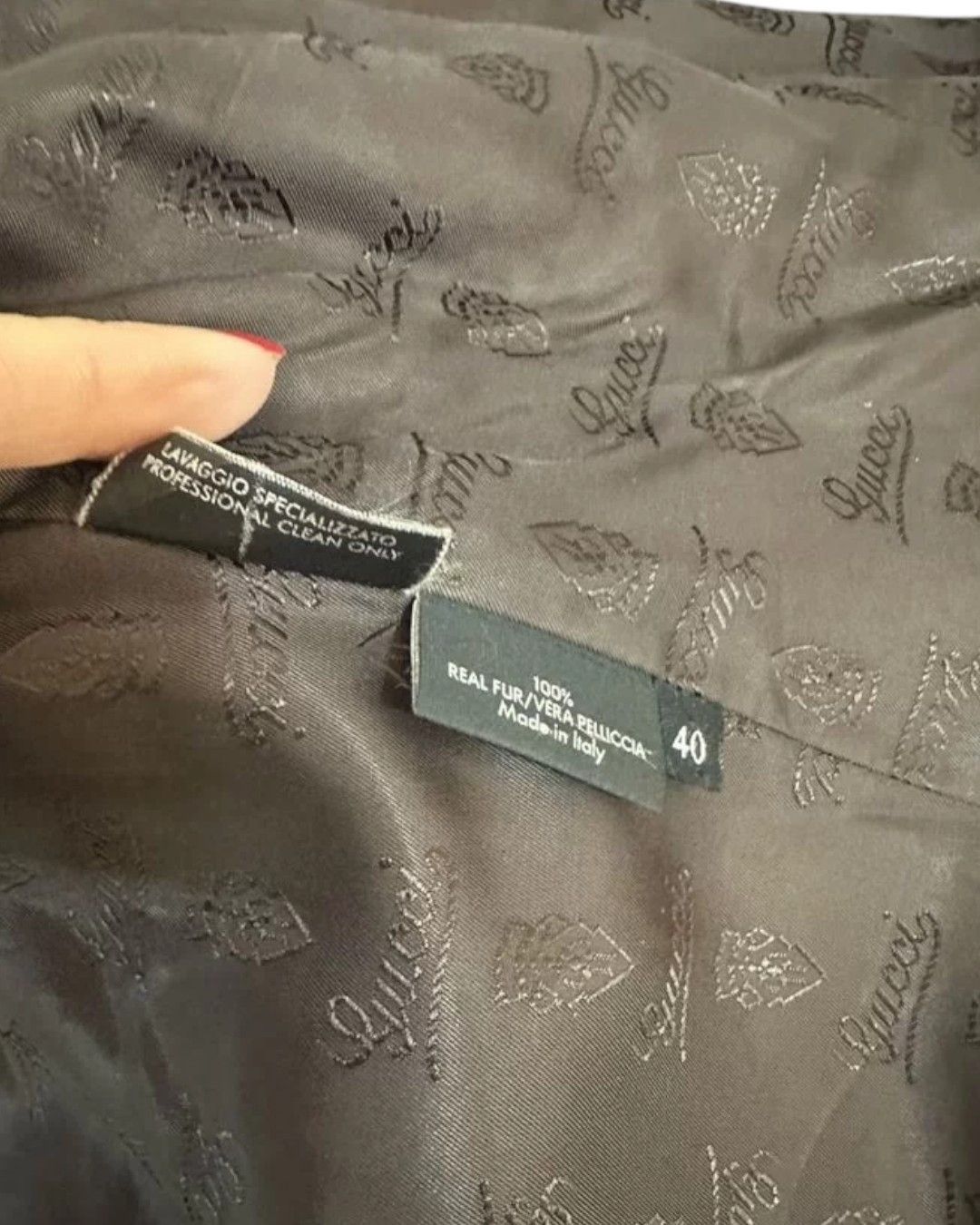 Gucci F/W 2003 SKUNK FUR JACKET BY TOM FORD Size S / US 4 / IT 40 - 4 Thumbnail