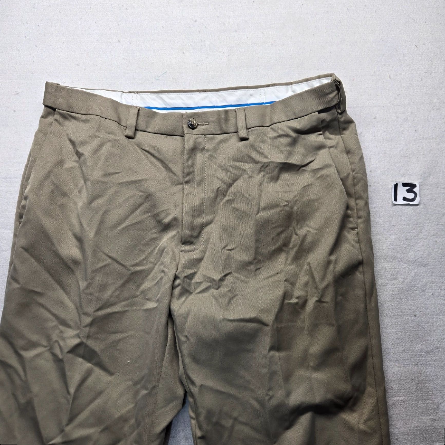 Haggar VINTAGE Haggar Dress Pants Men's Beige Khaki 36 x 29 Cotton Pleated Regular Straight Pockets 3860s Pants Mens Size US 36 / EU 52 - 2 Thumbnail