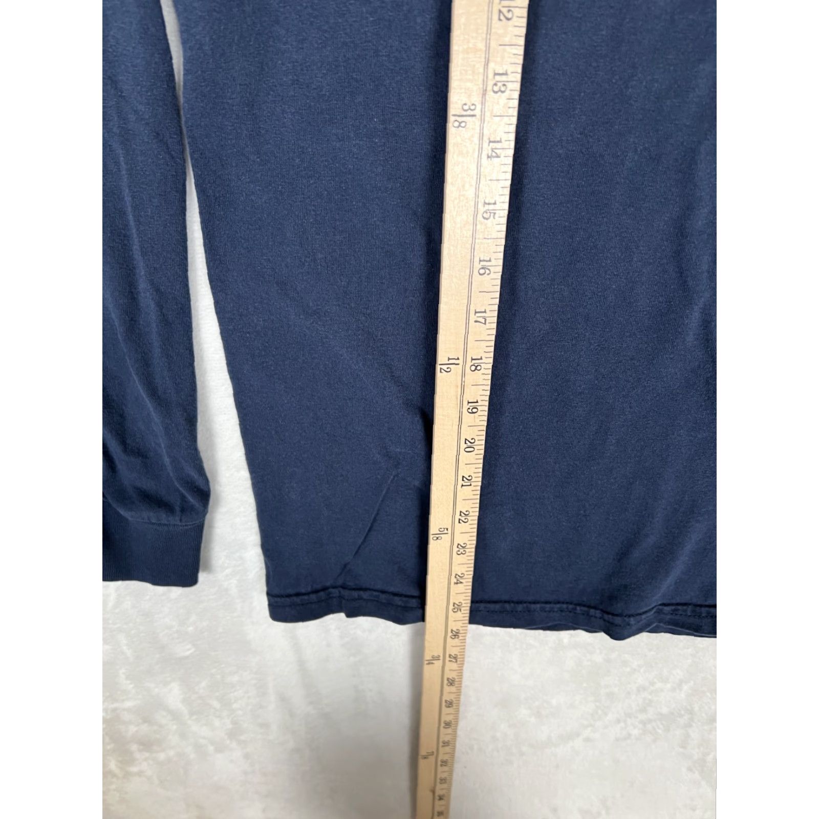 Gildan VINTAGE Gildan UC Davis Long Sleeve Shirt Mens M Blue Logo UC Davis Navy Crewneck 100% Cotton All Seasons Size US M / EU 48-50 / 2 - 4 Thumbnail