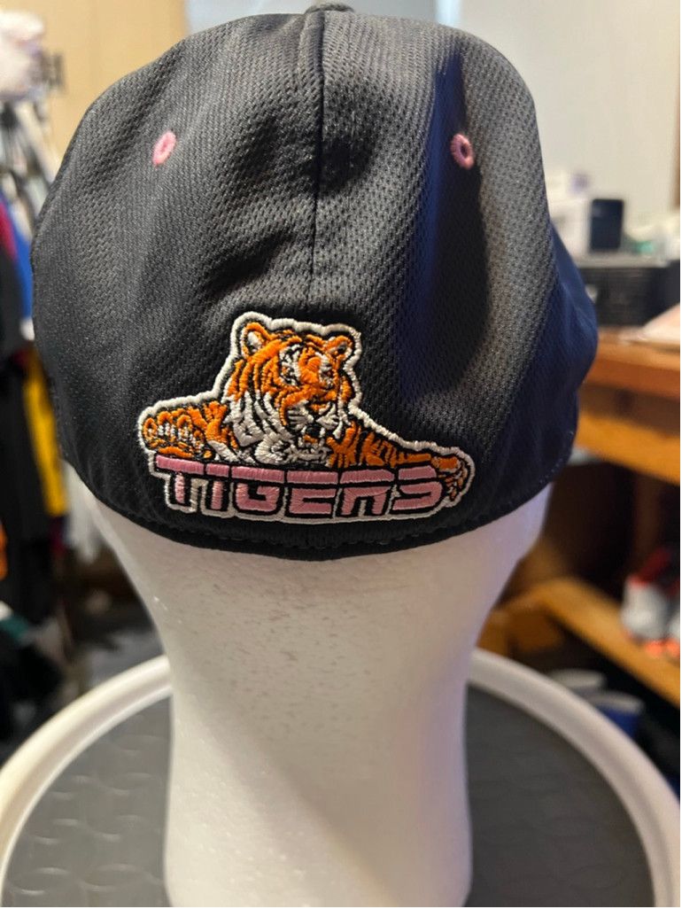 Other Men's Pukka Pink Black Tigers Logo Baseball Hat One Size Size ONE SIZE - 4 Thumbnail