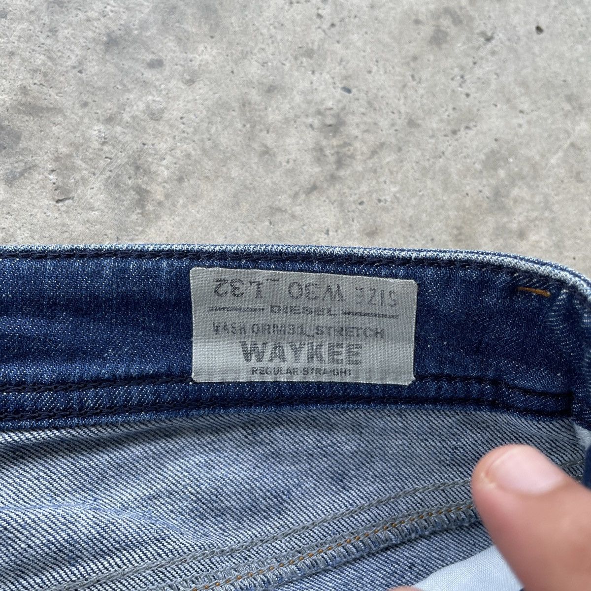 Diesel Vintage Diesel Industry Distressed Jeans Denim Faded Pants Size US 32 / EU 48 - 8 Thumbnail