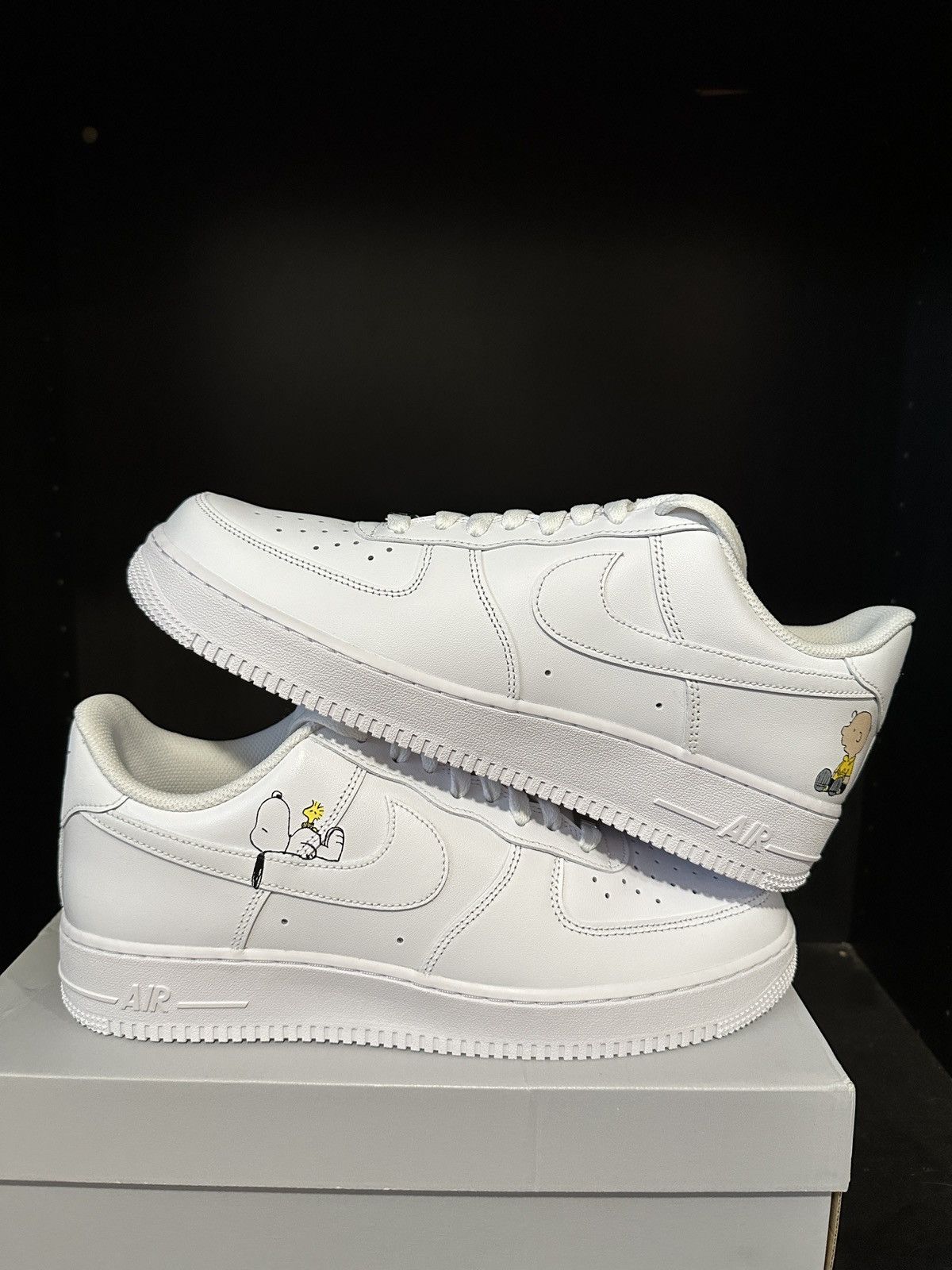 Nike Air Force 1 Low White Snoopy Charlie Brown