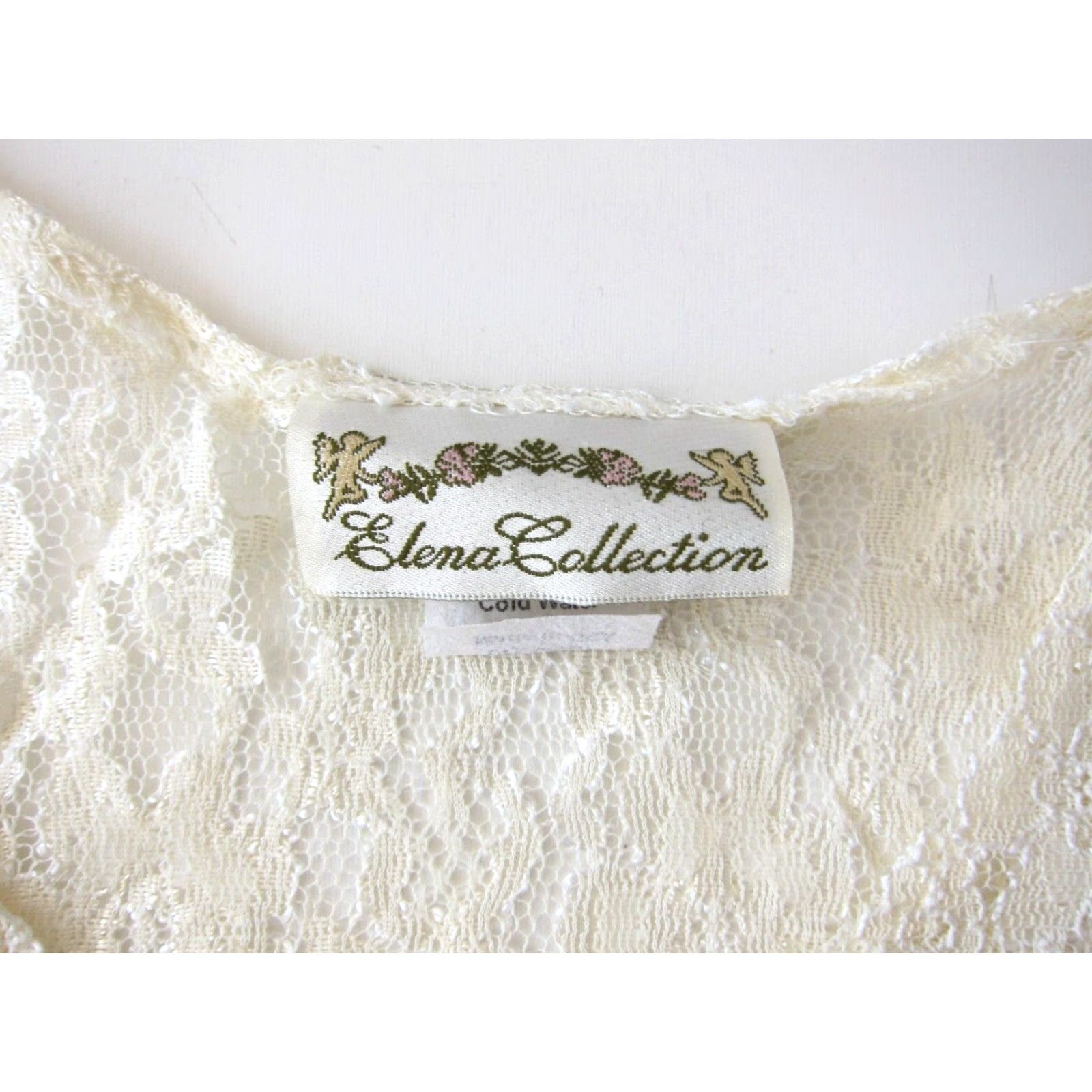 Vintage VINTAGE Elena Collection 100% Rayon Ivory Crochet Floral Peasant Blouse Small Womens Blouse Size S / US 4 / IT 40 - 4 Thumbnail