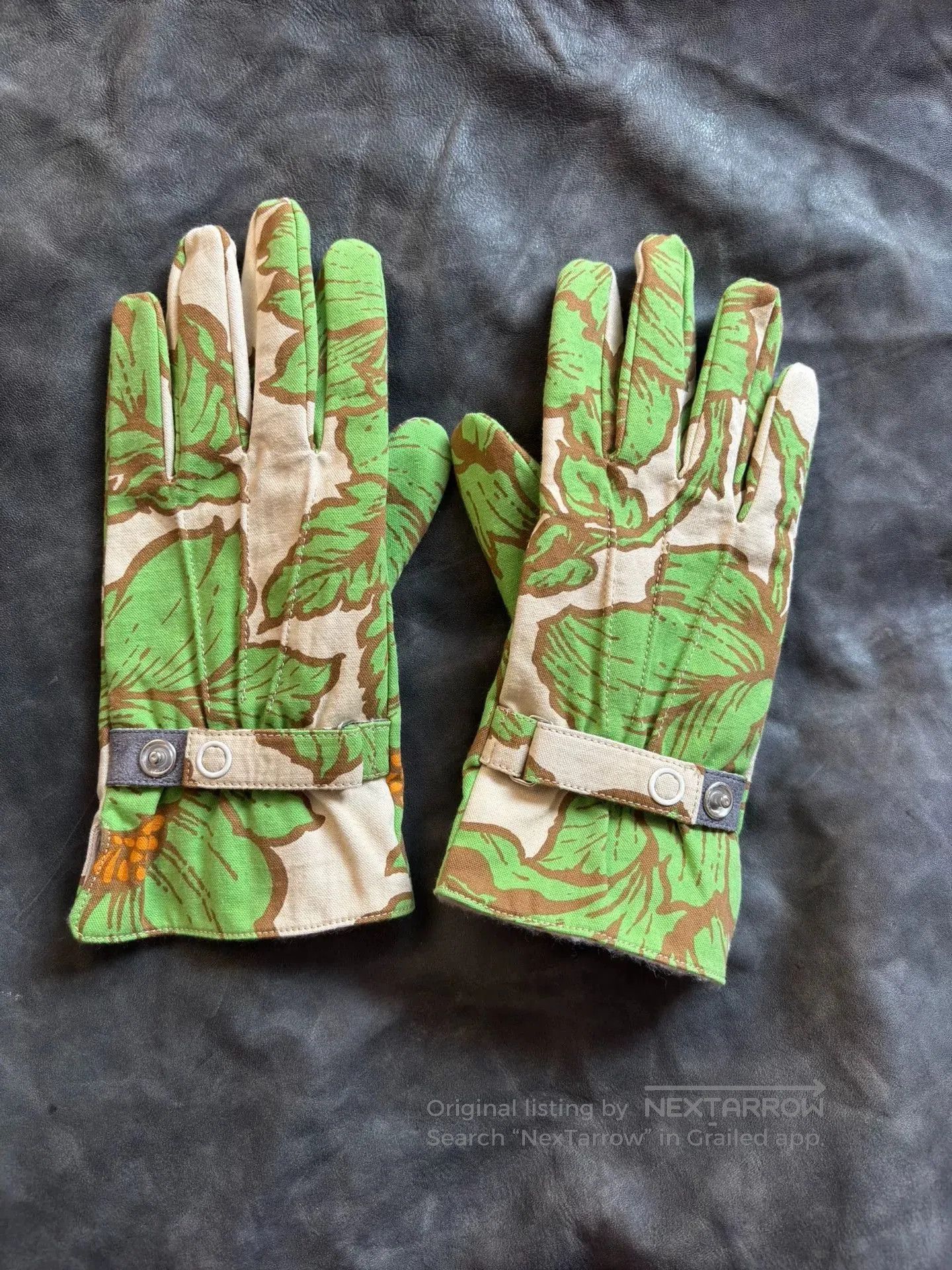 Nozomi Ishiguro Nozomi Ishiguru 90s Leaf Gloves. Size ONE SIZE - 2 Thumbnail