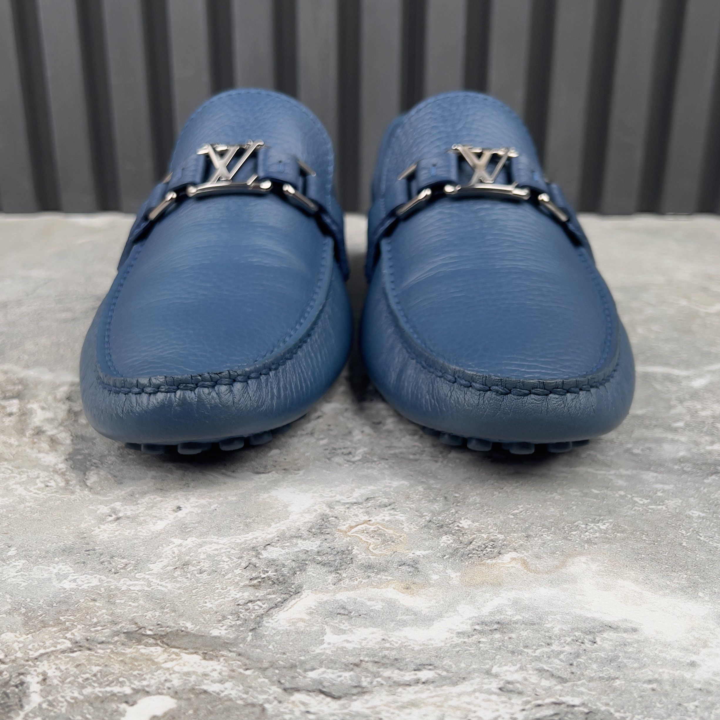 Louis Vuitton Hockenheim Moccasins Blue Grained Leather Size US 9.5 / EU 42-43 - 4 Thumbnail
