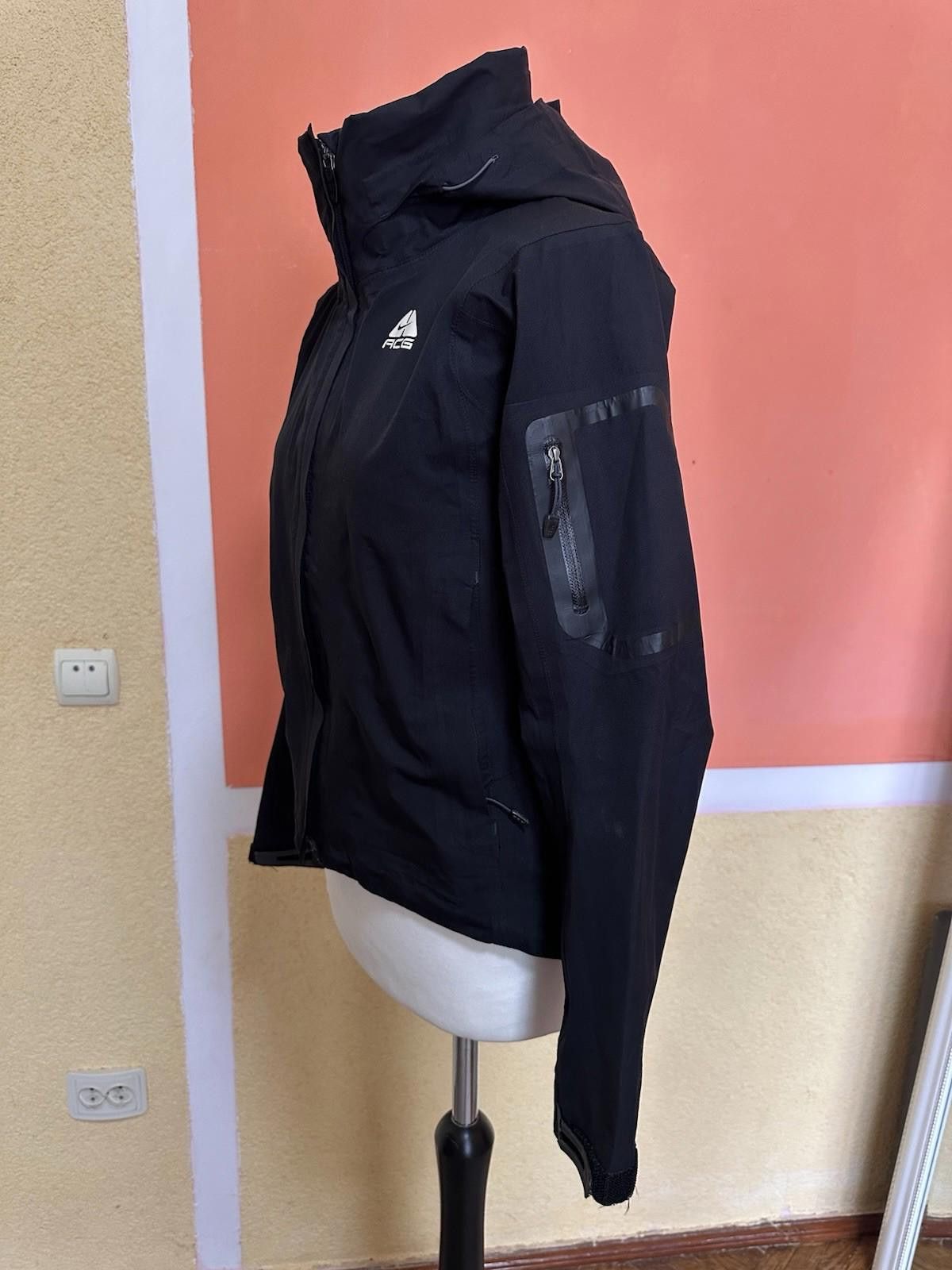 Nike Vintage Nike ACG Gore Tex Black Jacket Sz XS Size XS / US 0-2 / IT 36-38 - 5 Thumbnail