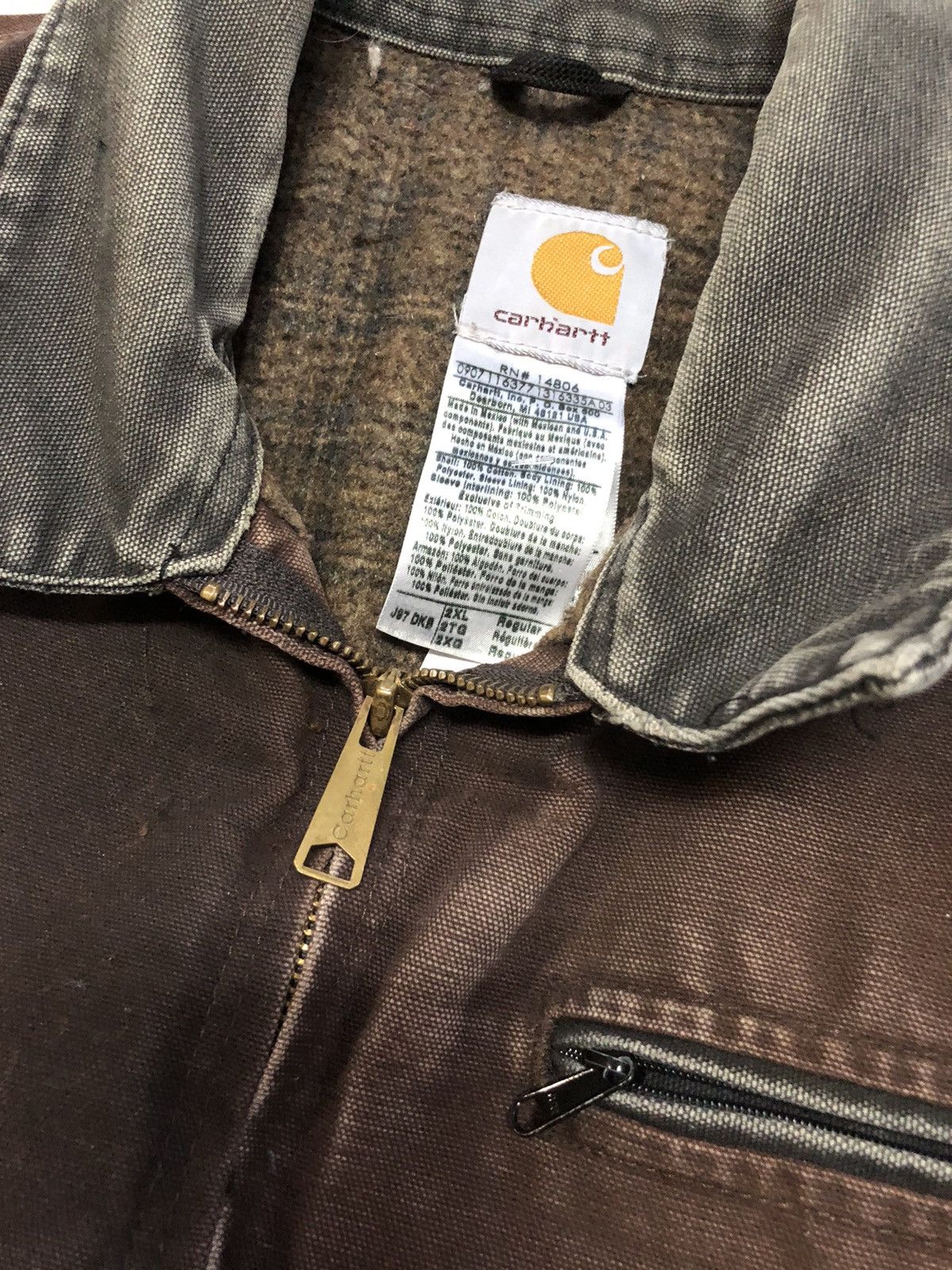 Carhartt × Vintage Carhartt xxl brown fade distress sleeves Detroit Size US XXL / EU 58 / 5 - 2 Thumbnail