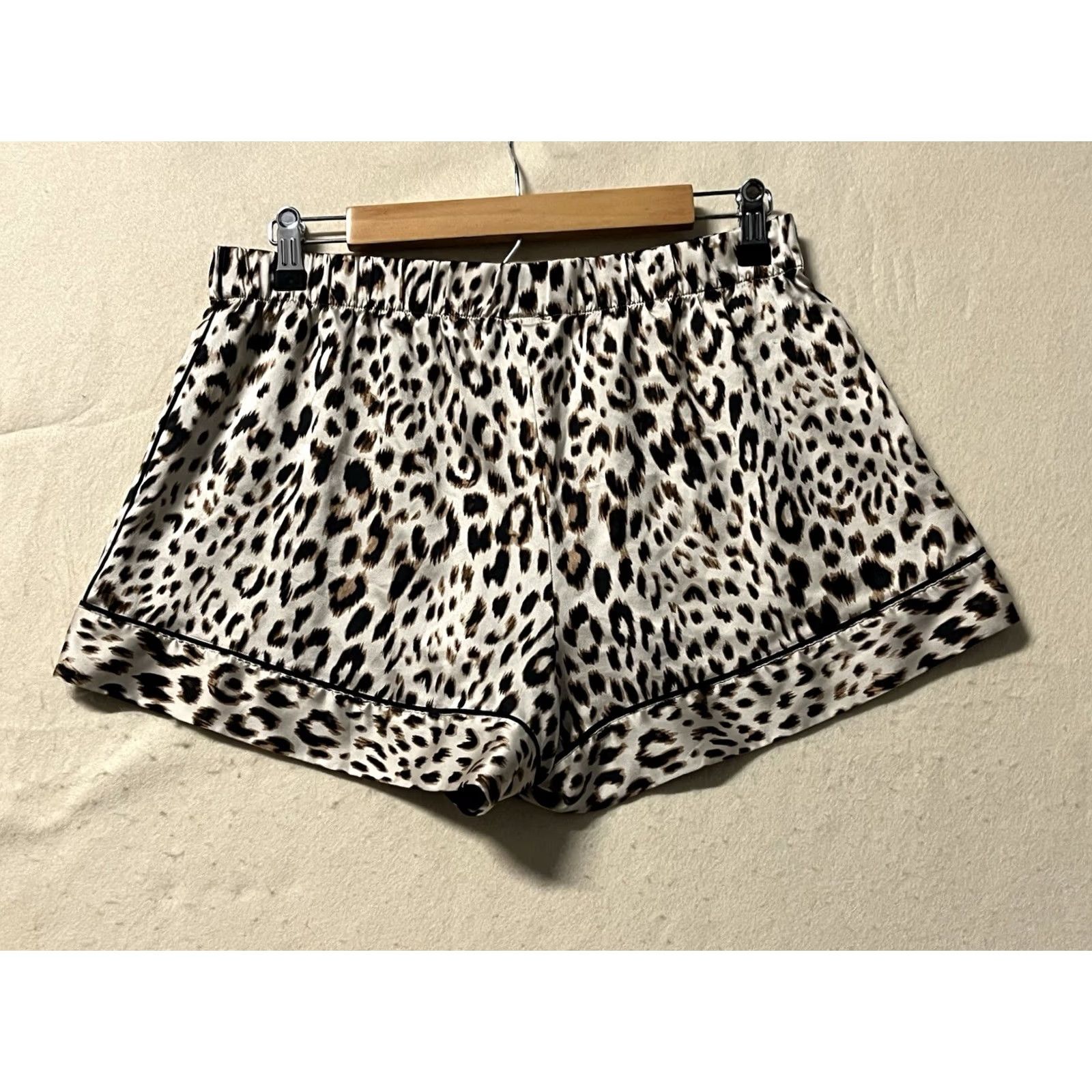 Victoria's Secret Victoria's Secret Sleep Shorts Shirt? Size 32" / US 10 / IT 46 - 2 Thumbnail