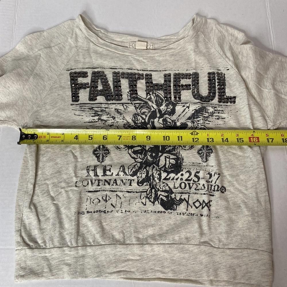 Forever 21 Forever 21 Faith Love Heart Crop Sweatshirt, S Size S / US 4 / IT 40 - 7 Thumbnail