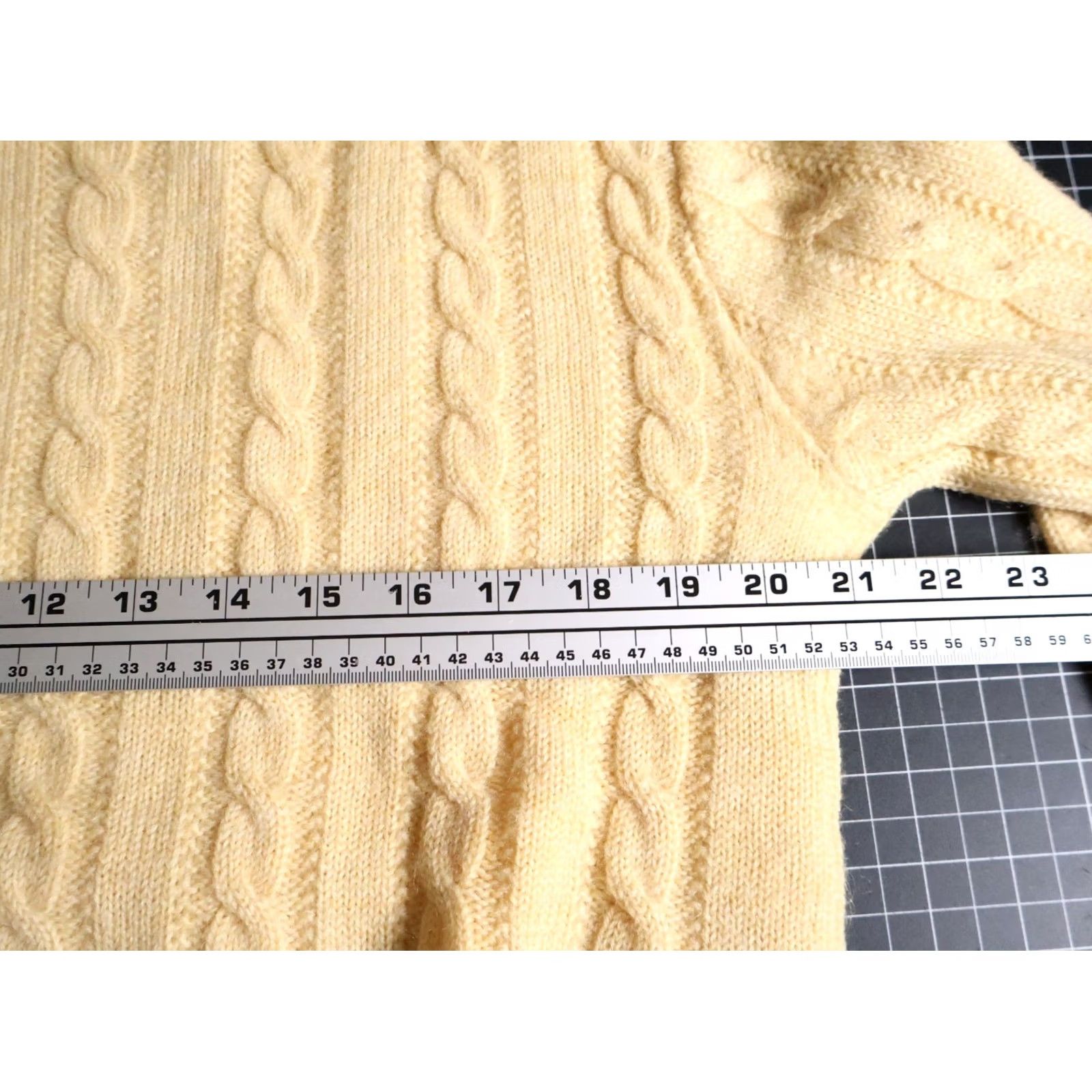 Vintage VINTAGE Unbranded Sweater Mens Large Yellow Virgin Wool Cable Knit Lightweight Crew Neck Pullover 80s Size US L / EU 52-54 / 3 - 5 Thumbnail