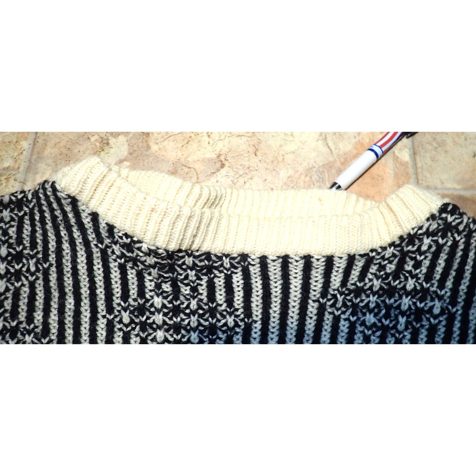 Vintage VINTAGE Sarby Sportswear Sweater Mens M Geometric Striped Wool Black & White Vintage Size US M / EU 48-50 / 2 - 5 Thumbnail