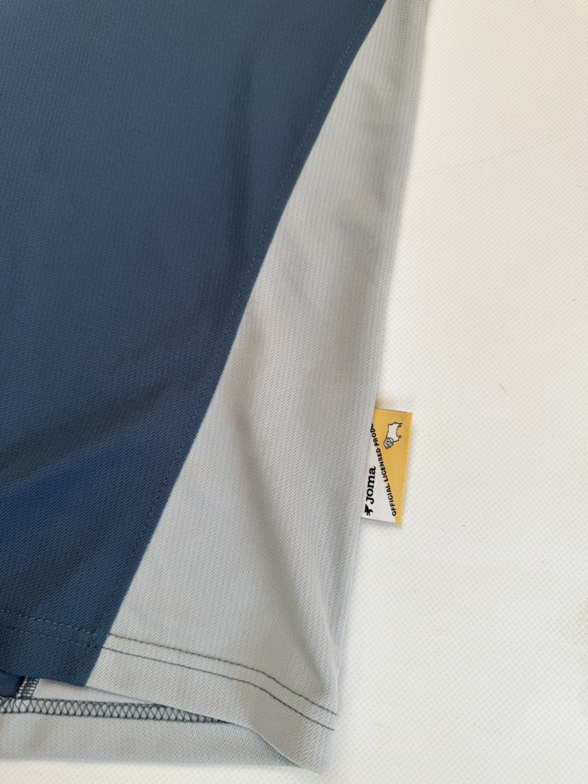 Umbro RARE VINTAGE Derby County Umbro soccerjerset new with tag Size US L / EU 52-54 / 3 - 3 Thumbnail