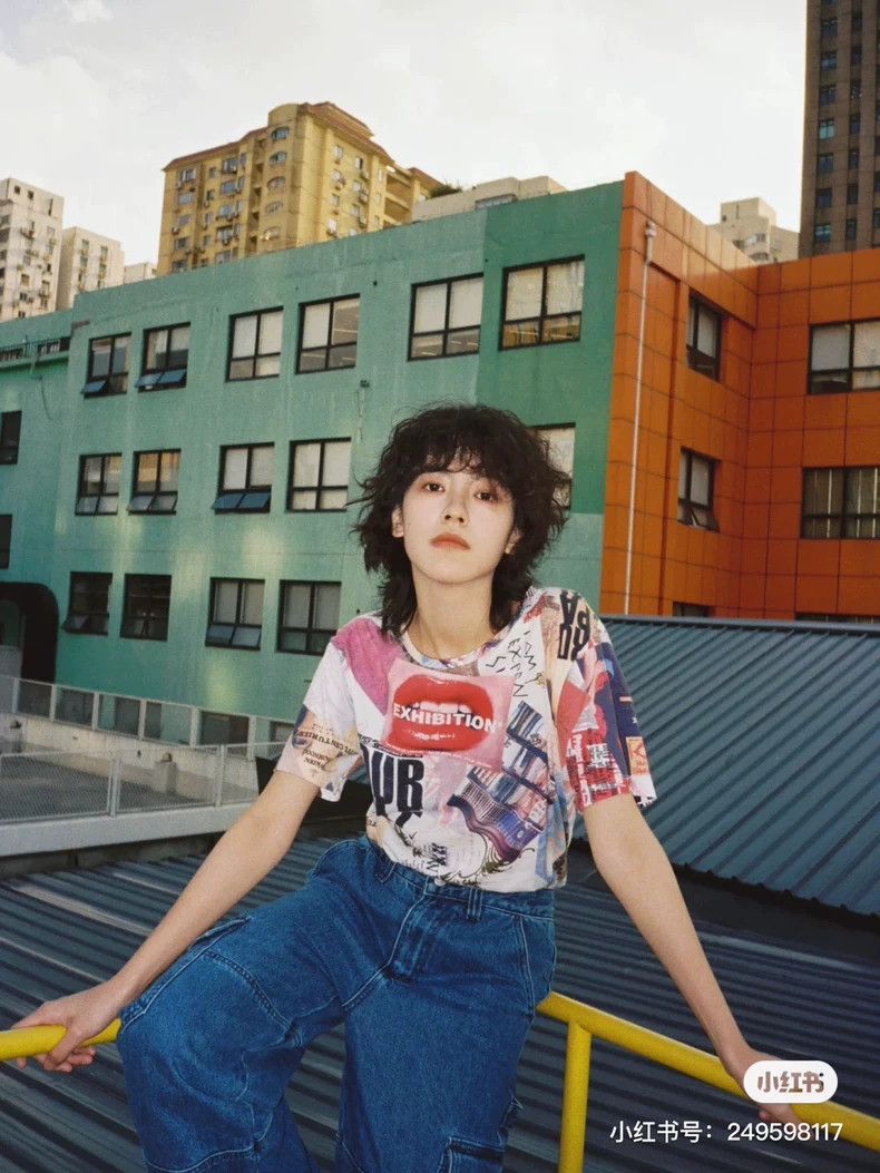 Vivienne Westwood Vivienne Westwood Saturn Magazine short-sleeved T-shirt Size M / US 6-8 / IT 42-44 - 7 Thumbnail