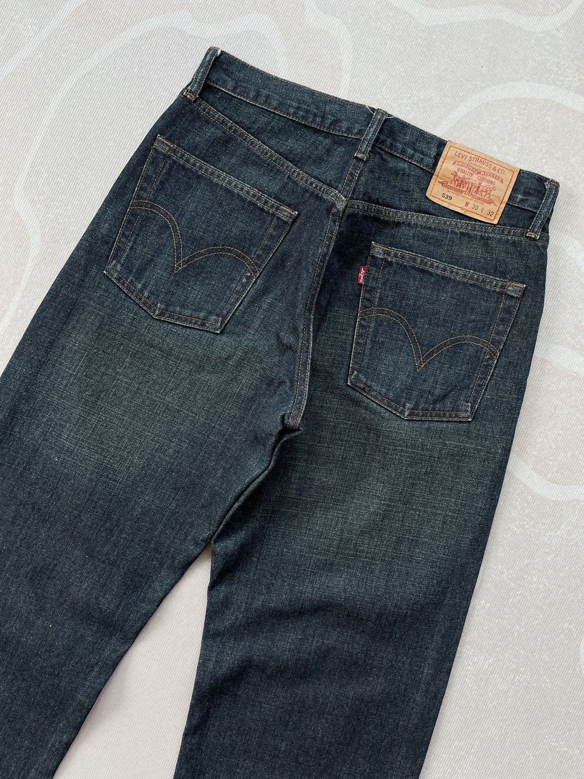 Le Grande Bleu (L.G.B.) Levis 539 Straight Jeans (LG131) Size US 31 - 2 Thumbnail