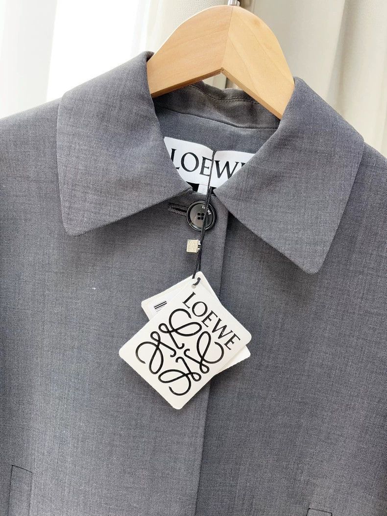 Loewe LOEWE A short jacket in grey with a grey collar and grey t Size 4XL / US 24-26 - 2 Thumbnail