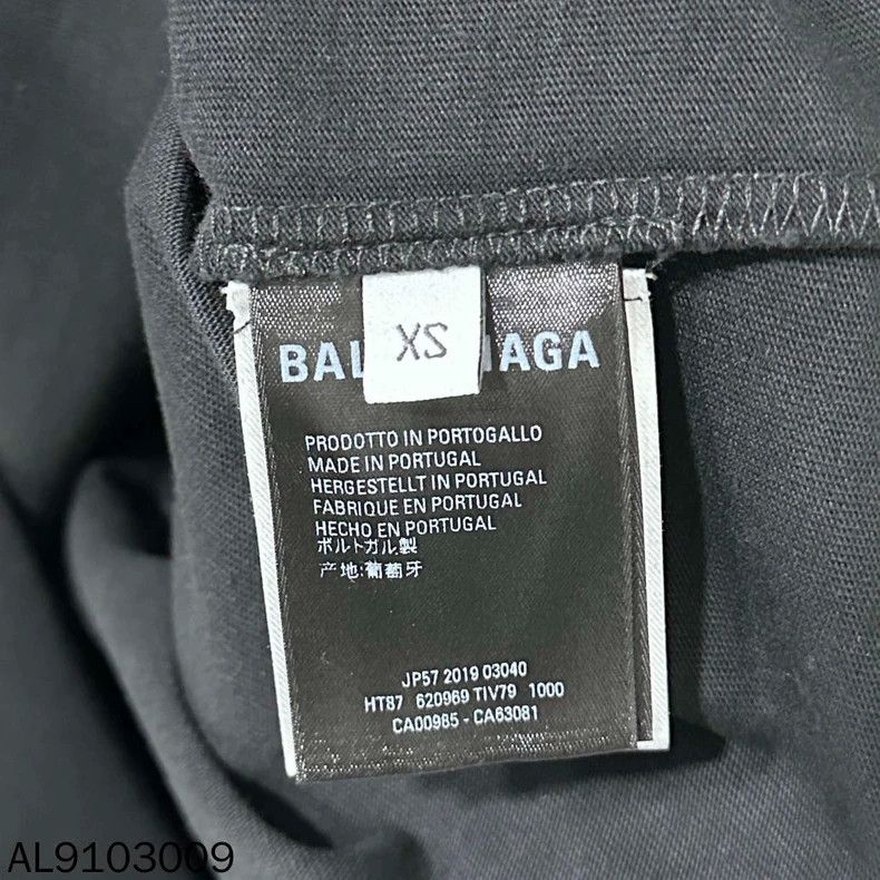 Balenciaga Balenciaga MasterCard short sleeves 2501-Nextarrow Size US XS / EU 42 / 0 - 5 Thumbnail