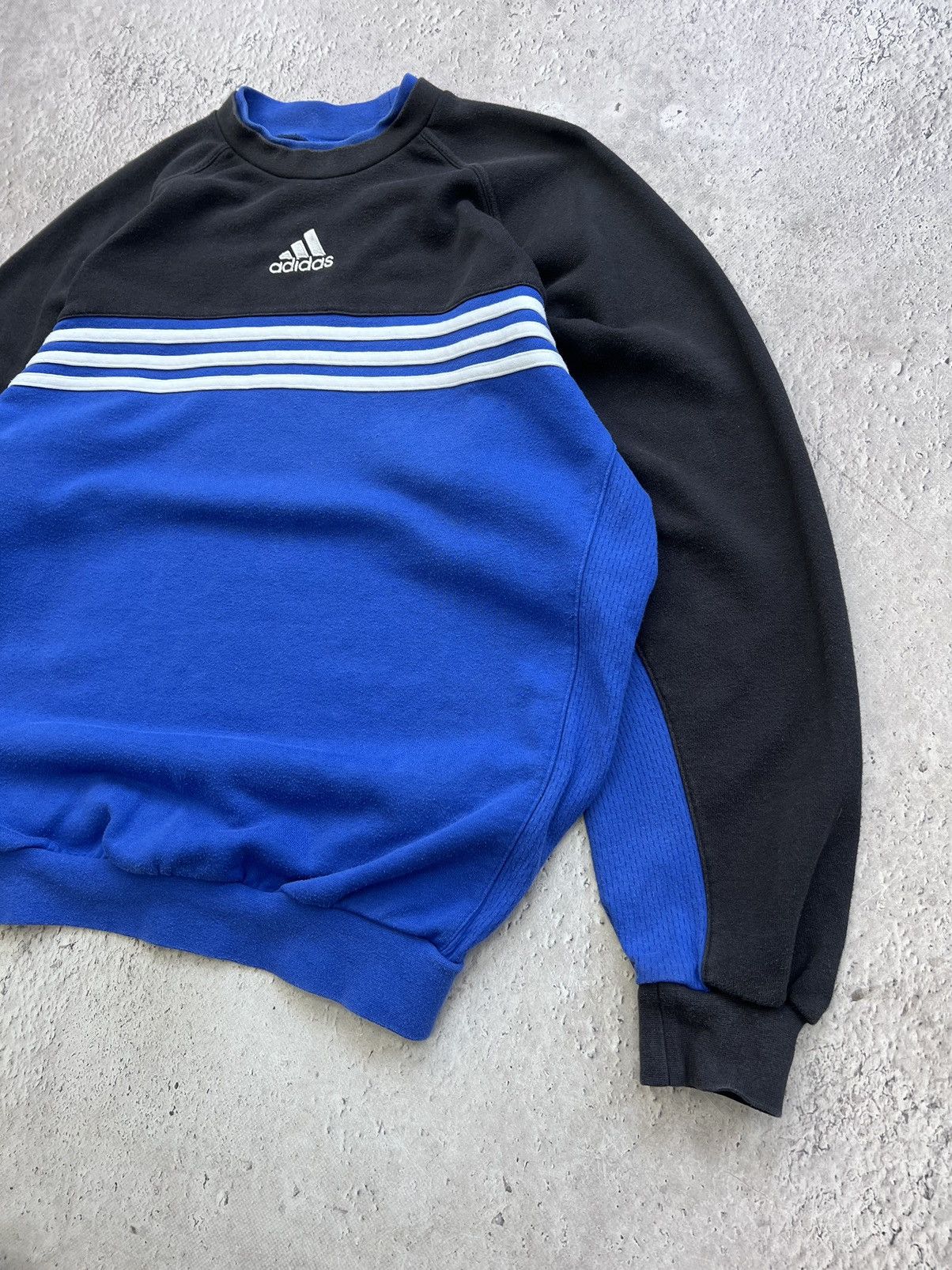Adidas × Vintage Vintage Adidas Big Logo Streetwear Blue Oversize Sweatshirt Size US M / EU 48-50 / 2 - 4 Thumbnail