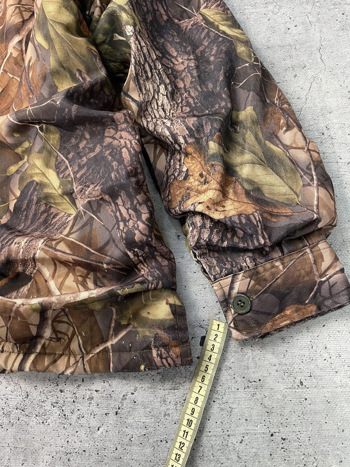 Realtree Crazy Y2K Vintage Camo Realtree Army Military jacket Size US L / EU 52-54 / 3 - 12 Thumbnail
