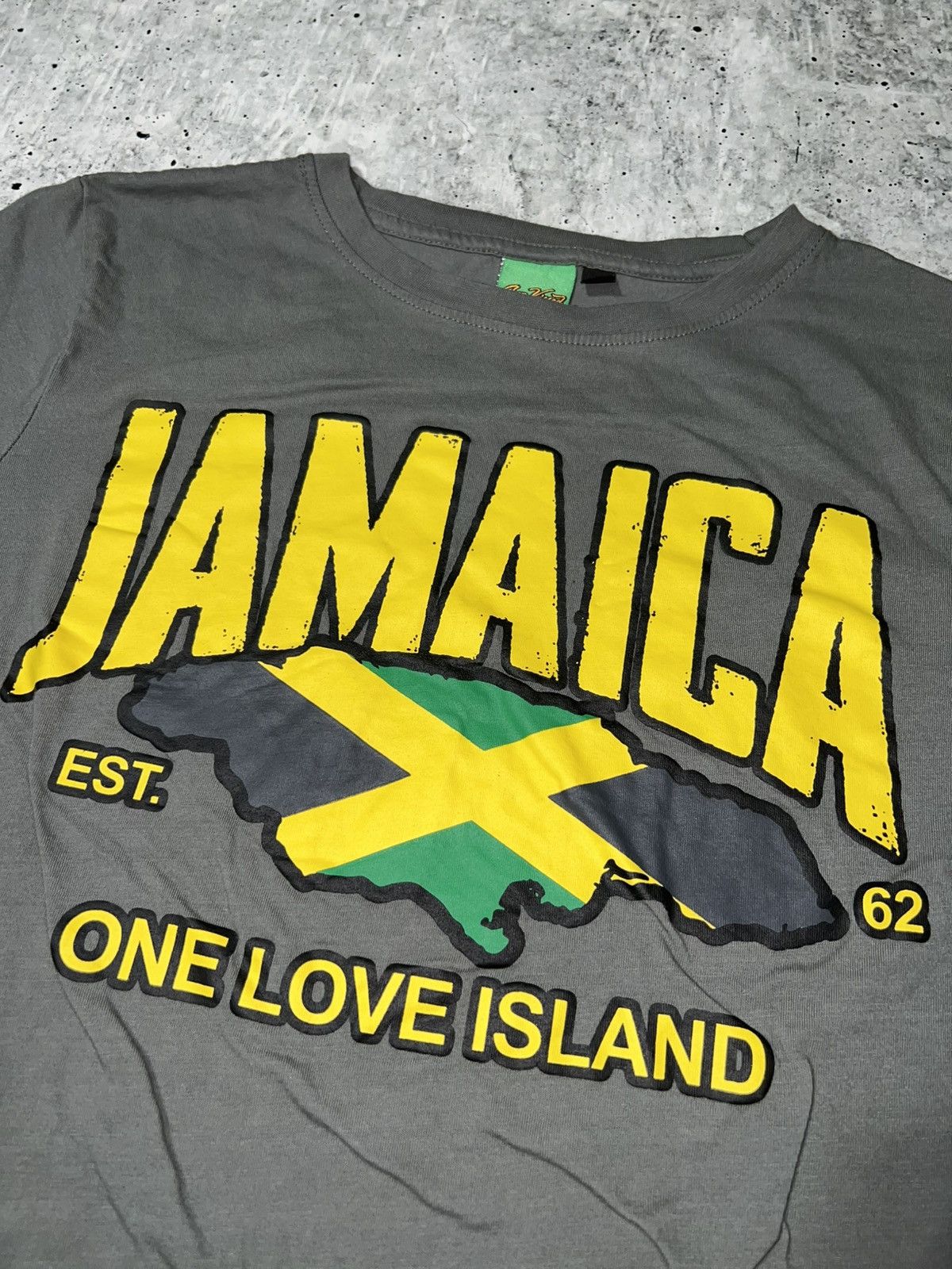 Vintage Vintage Y2K Jamaica Graphic Tee Size US M / EU 48-50 / 2 - 2 Thumbnail