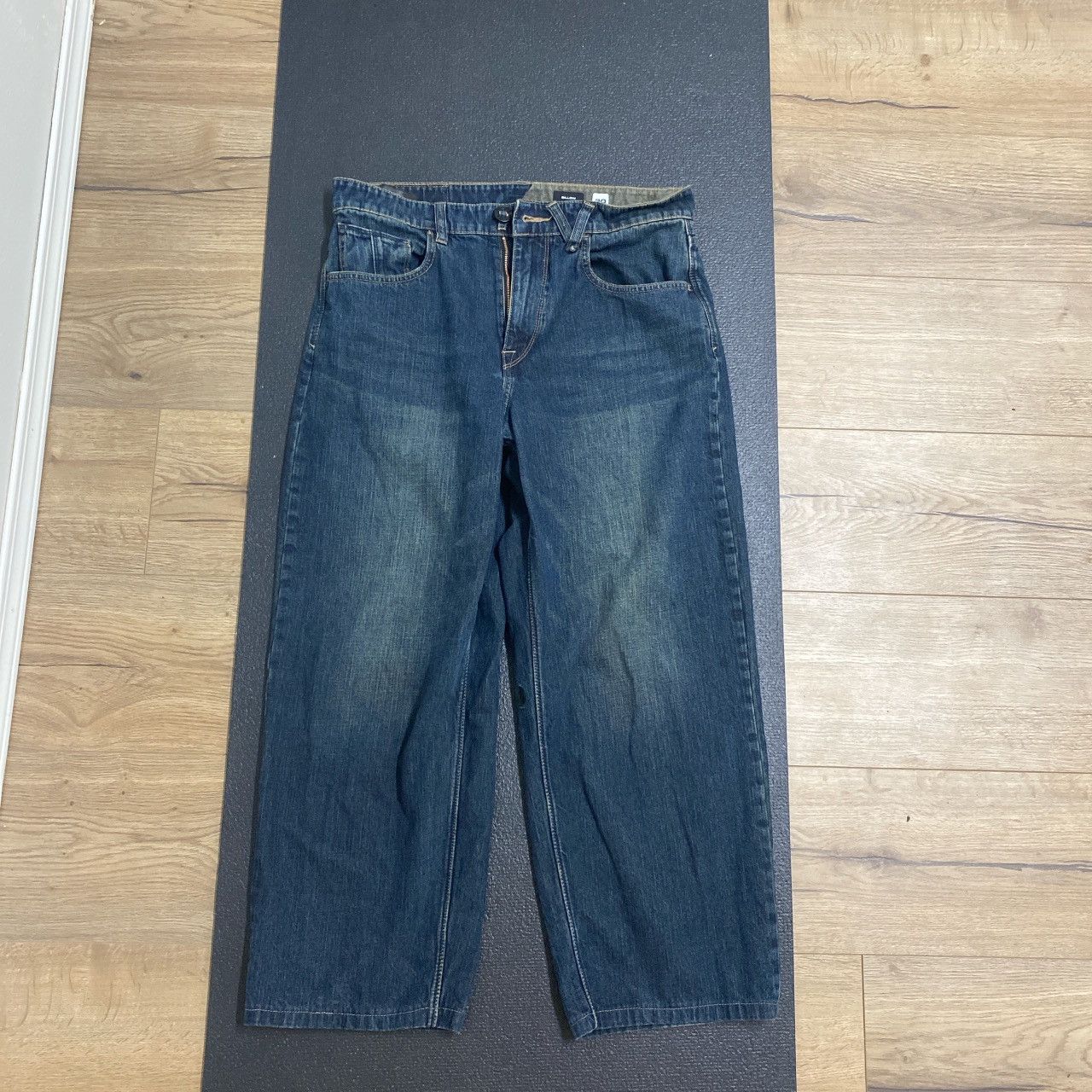 Volcom Baggy skater Size US 30 / EU 46 - 1 Thumbnail