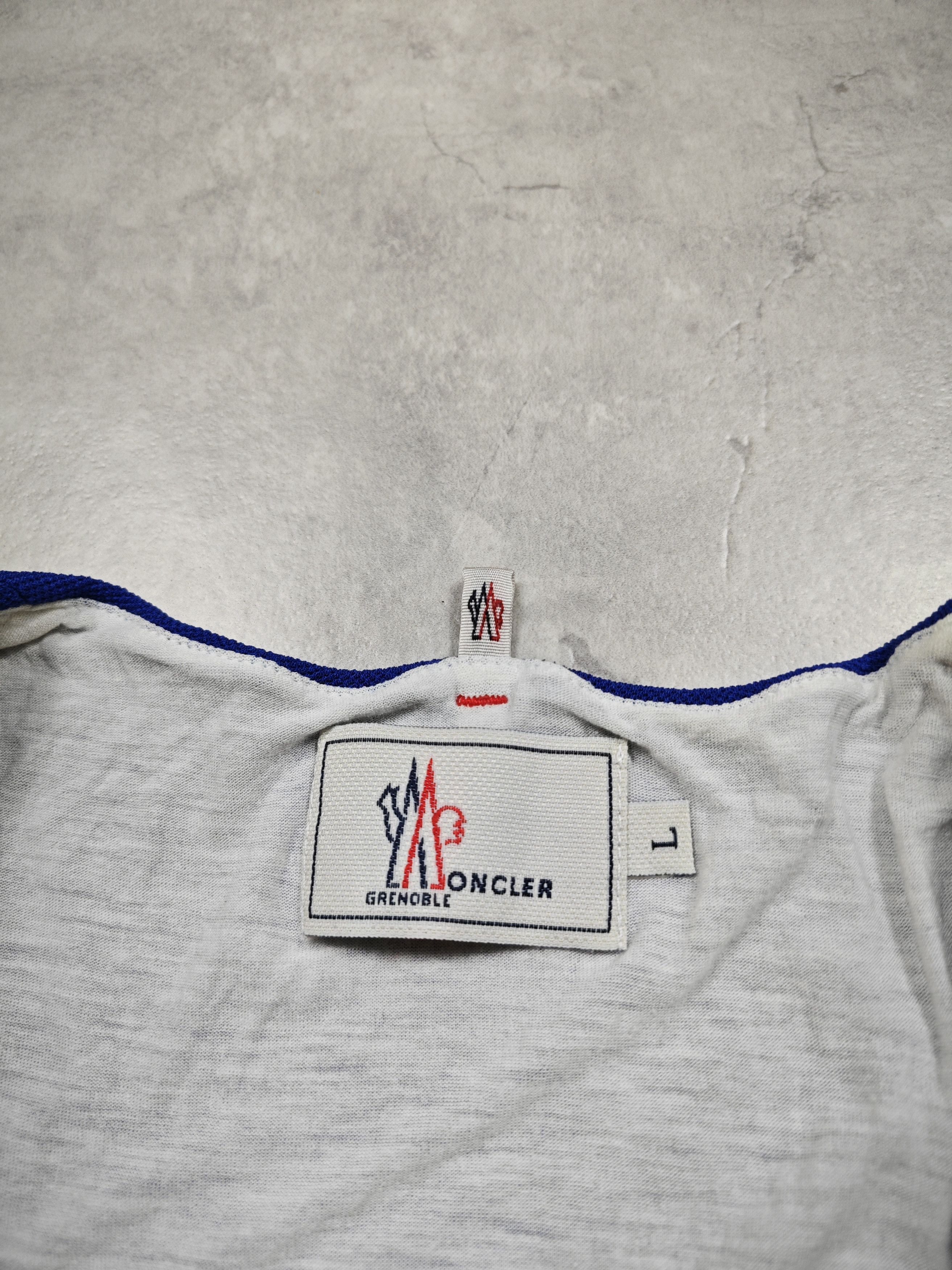 Moncler Moncler T Shirt Size L / US 10 / IT 46 - 4 Thumbnail