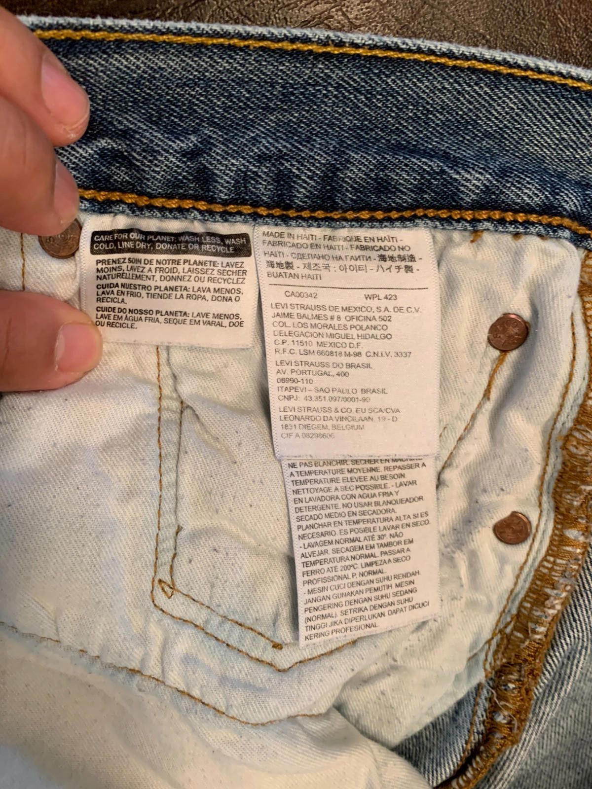 Levi's VINTAGE Levi’s 501 Blue Jeans in a Size 32 x 32 (231) Size US 32 / EU 48 - 8 Thumbnail
