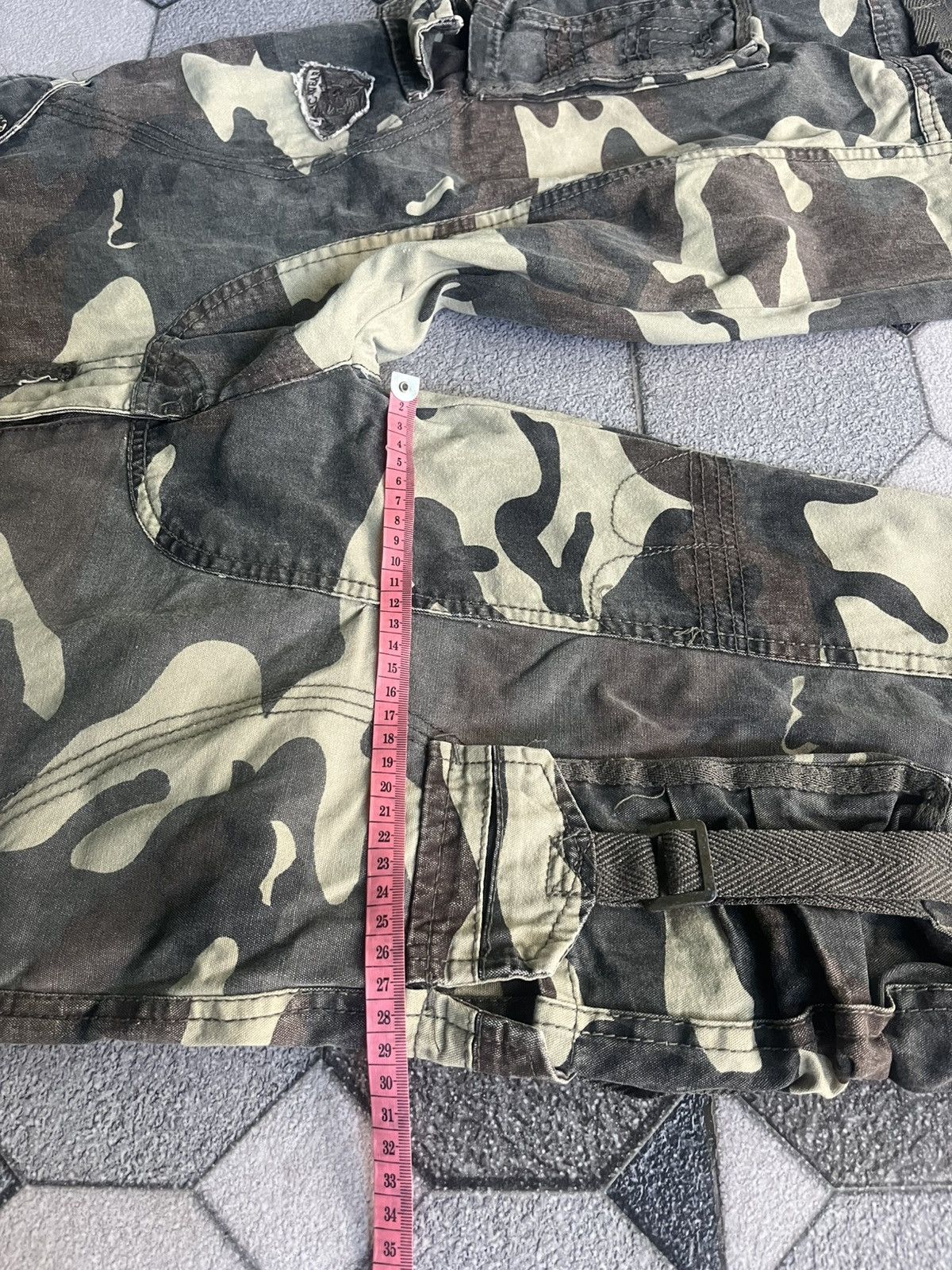 Abercrombie & Fitch Abercrombie & Fitch Camo Cargo Pants Vintge Size US 33 - 5 Thumbnail