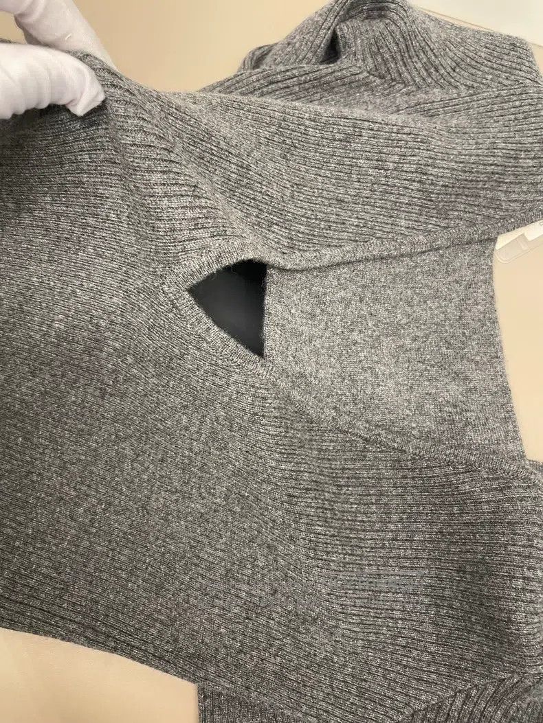 Brunello Cucinelli Brunello Cucinelli Dark grey studded cashmere sweater Size S / US 4 / IT 40 - 7 Thumbnail