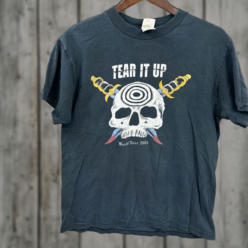 Vintage VINTAGE NO TAG Shirt Mens M Black T-Shirt Rock Band Tear It Up Tour 2000s Punk Skatercore 90s Theme Men Size US M / EU 48-50 / 2 - 1 Thumbnail