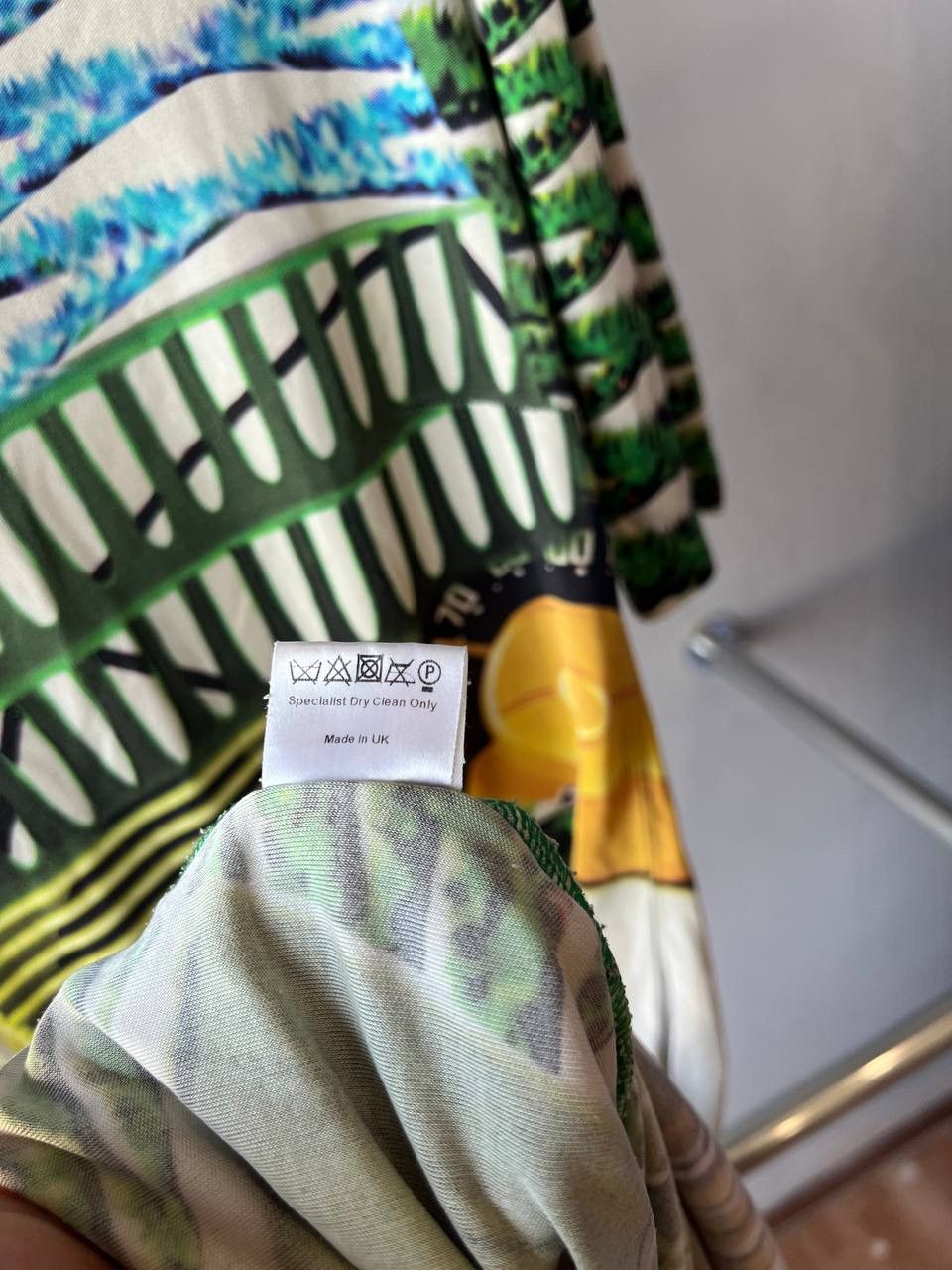 Grailed AUTUMN/WINTER 2013 MARY KATRANTZOU SILK DESIGN GRAPHIC DRESS Size L / US 10 / IT 46 - 9 Thumbnail