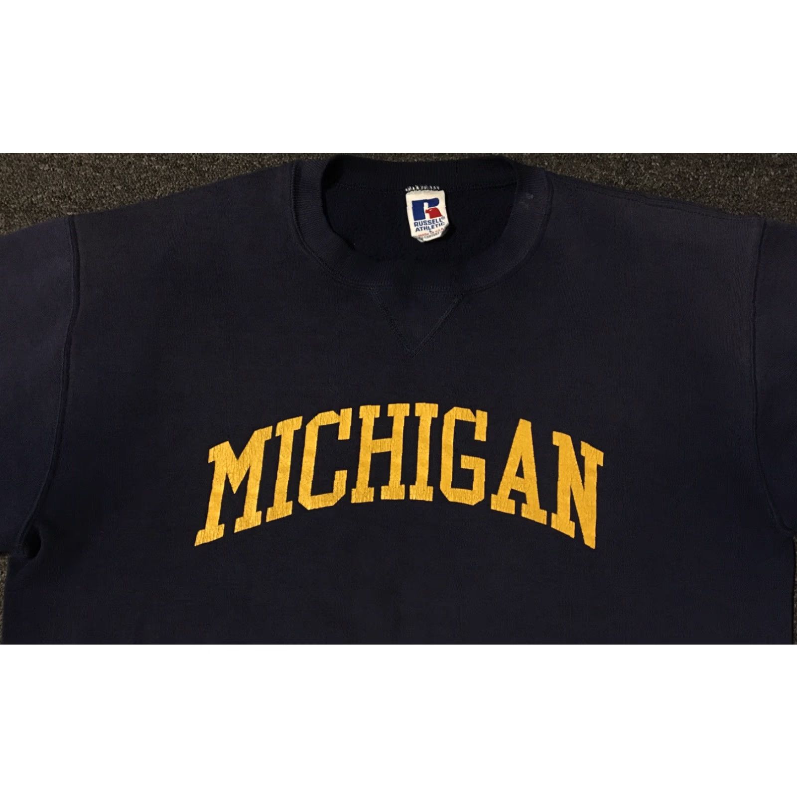 Russell Athletic Vtg 90s Russell Michigan University Faded Spellout Sweatshirt M Track Grunge PE Size US M / EU 48-50 / 2 - 5 Thumbnail