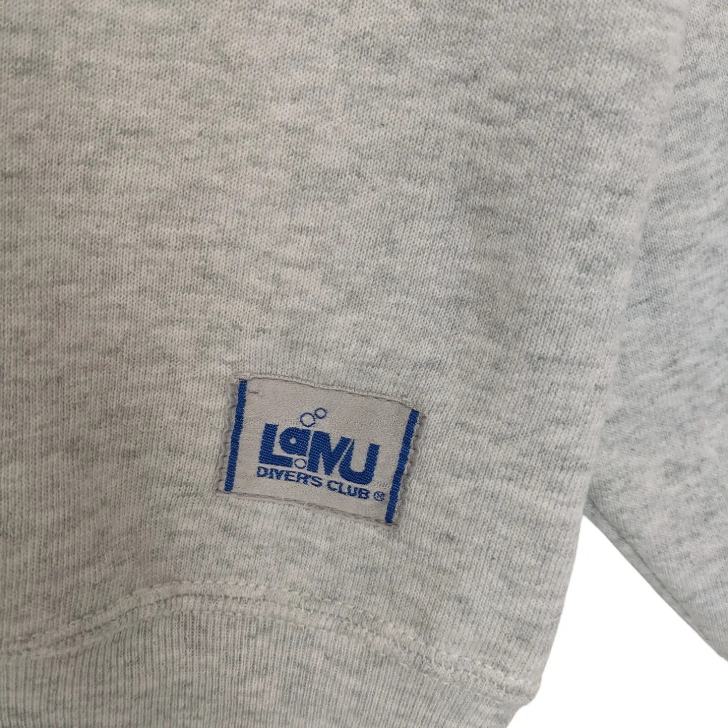 Fruit Of The Loom Vintage 90's FOTL Lamu Diver's Club Jumper Sweatshirt Size US M / EU 48-50 / 2 - 7 Thumbnail