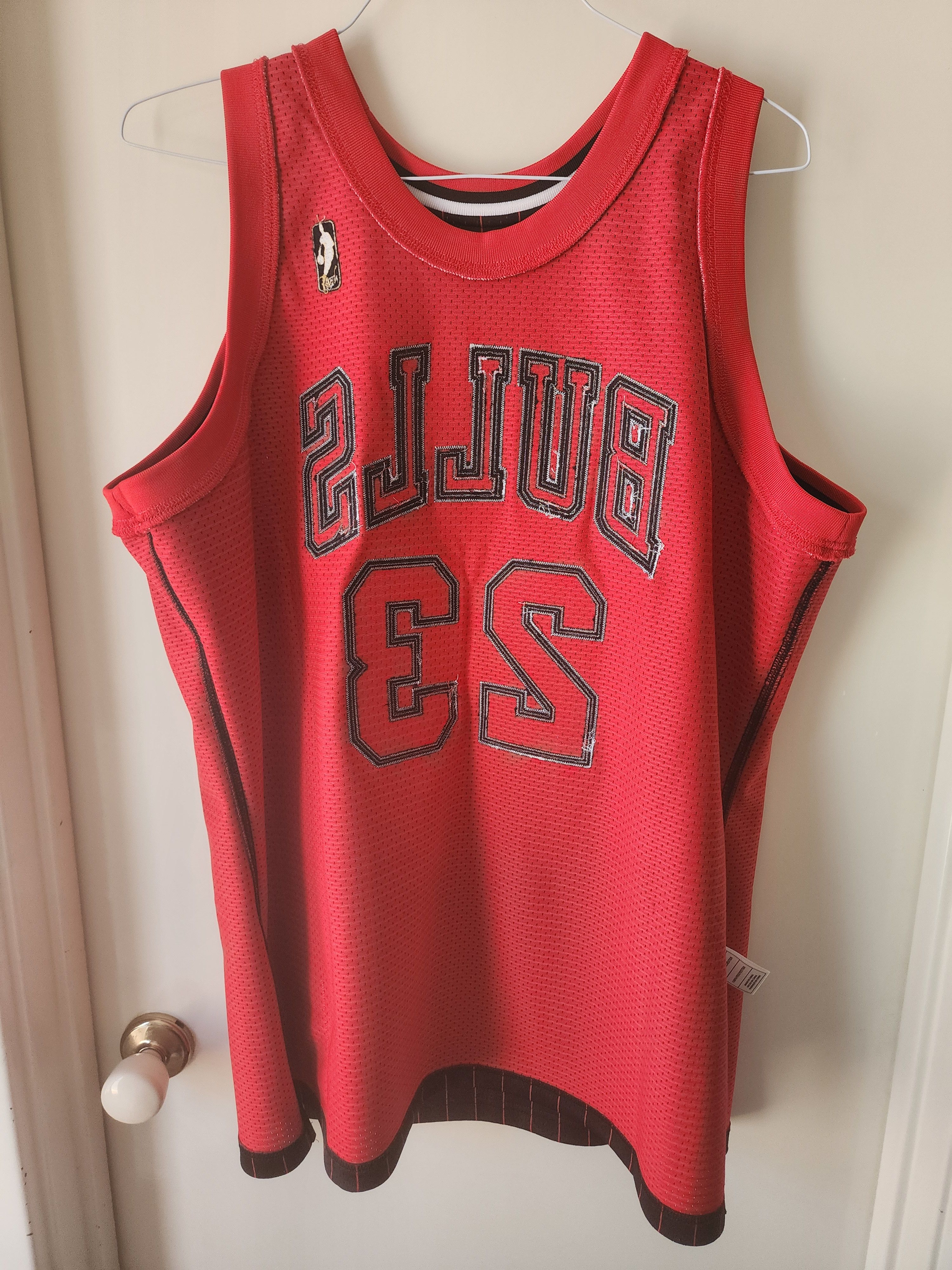 Mitchell & Ness Michael Jordan Bulls '96-'97 Mitchell & Ness NBA Jersey Size US XL / EU 56 / 4 - 8 Thumbnail