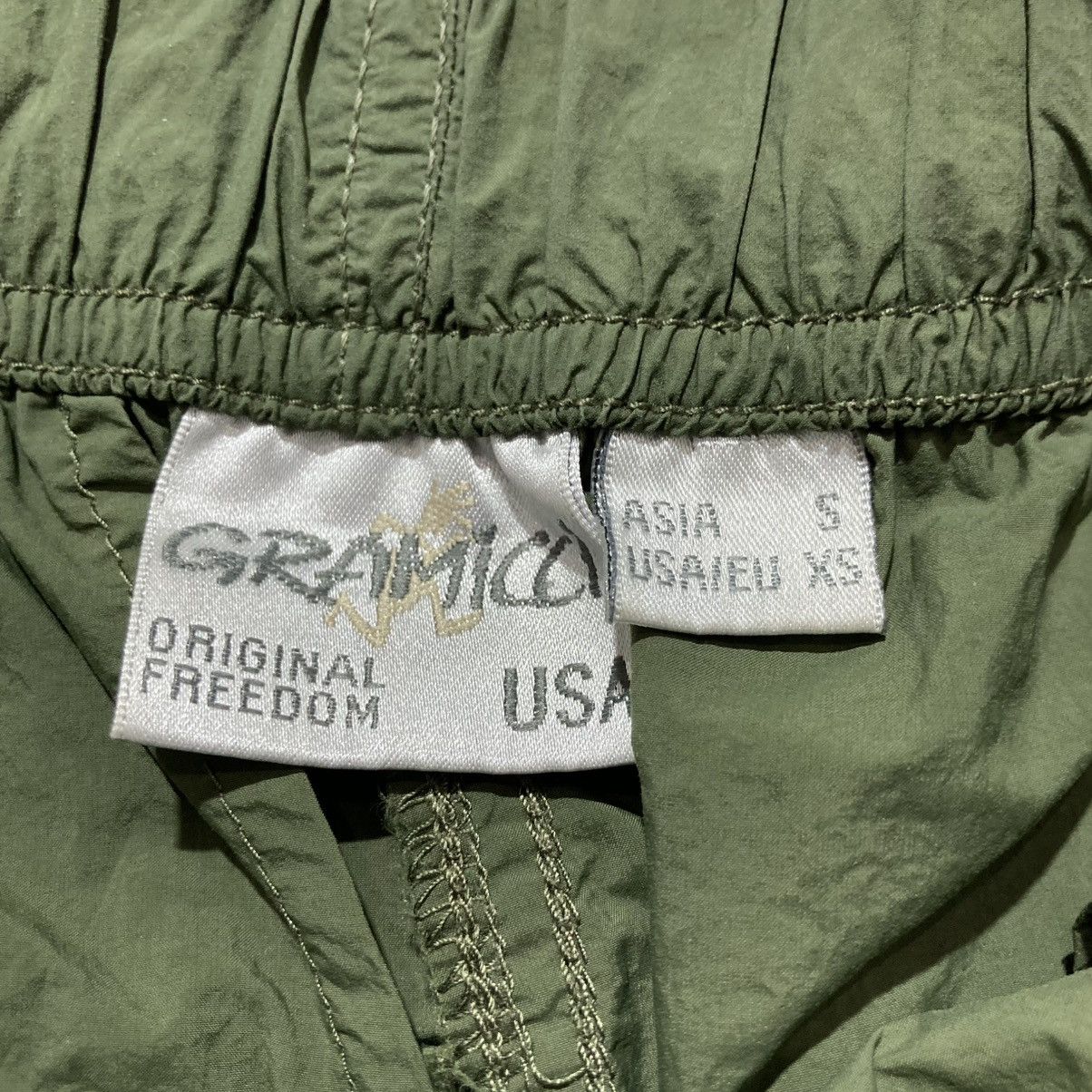 Gramicci Vintage Gramicci Nylon Utility Shortpants Outdoor Green Army Size US 27 - 12 Thumbnail