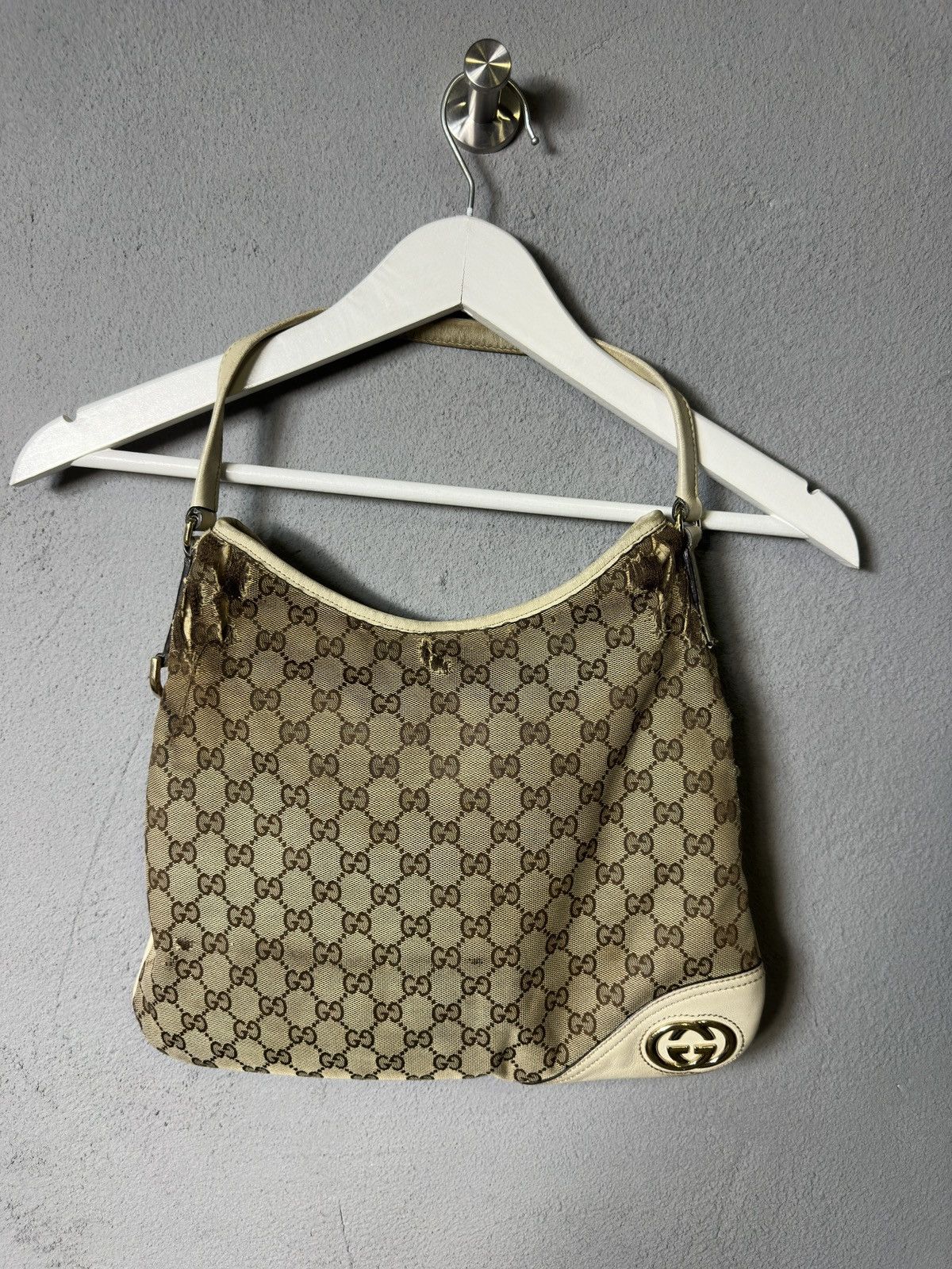 Gucci × Vintage Gucci Britt Shoulder Bag Distressed Size ONE SIZE - 2 Thumbnail