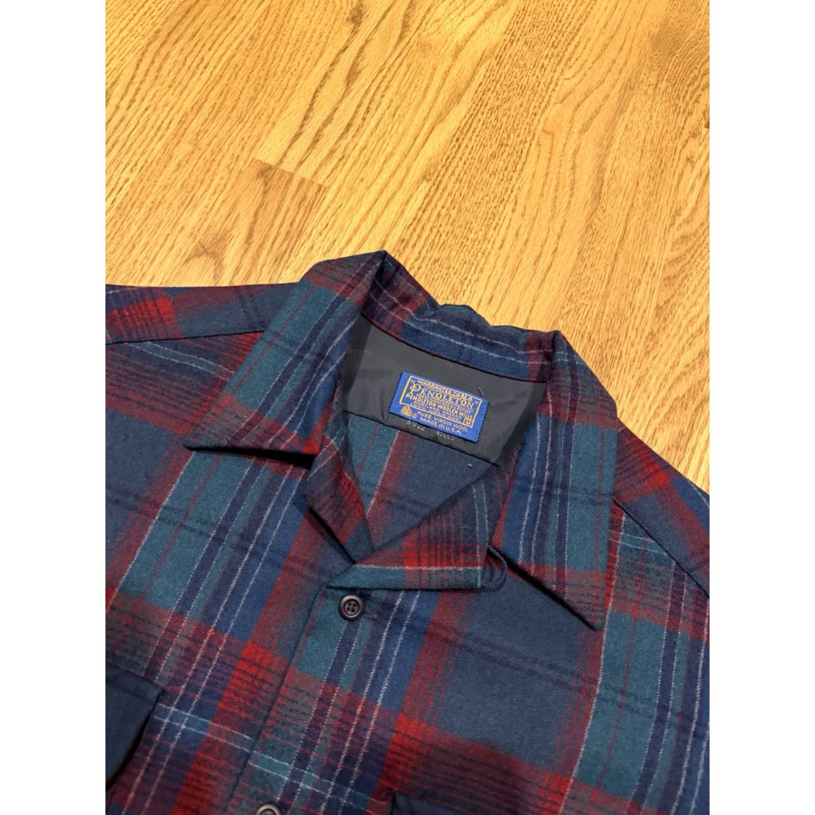 Pendleton VINTAGE Pendleton Board Shirt Men’s Large Wool Flannel Button-Up Long Sleeve Plaid Collared 60s 70s 80s Retro Mens Size US M / EU 48-50 / 2 - 5 Thumbnail