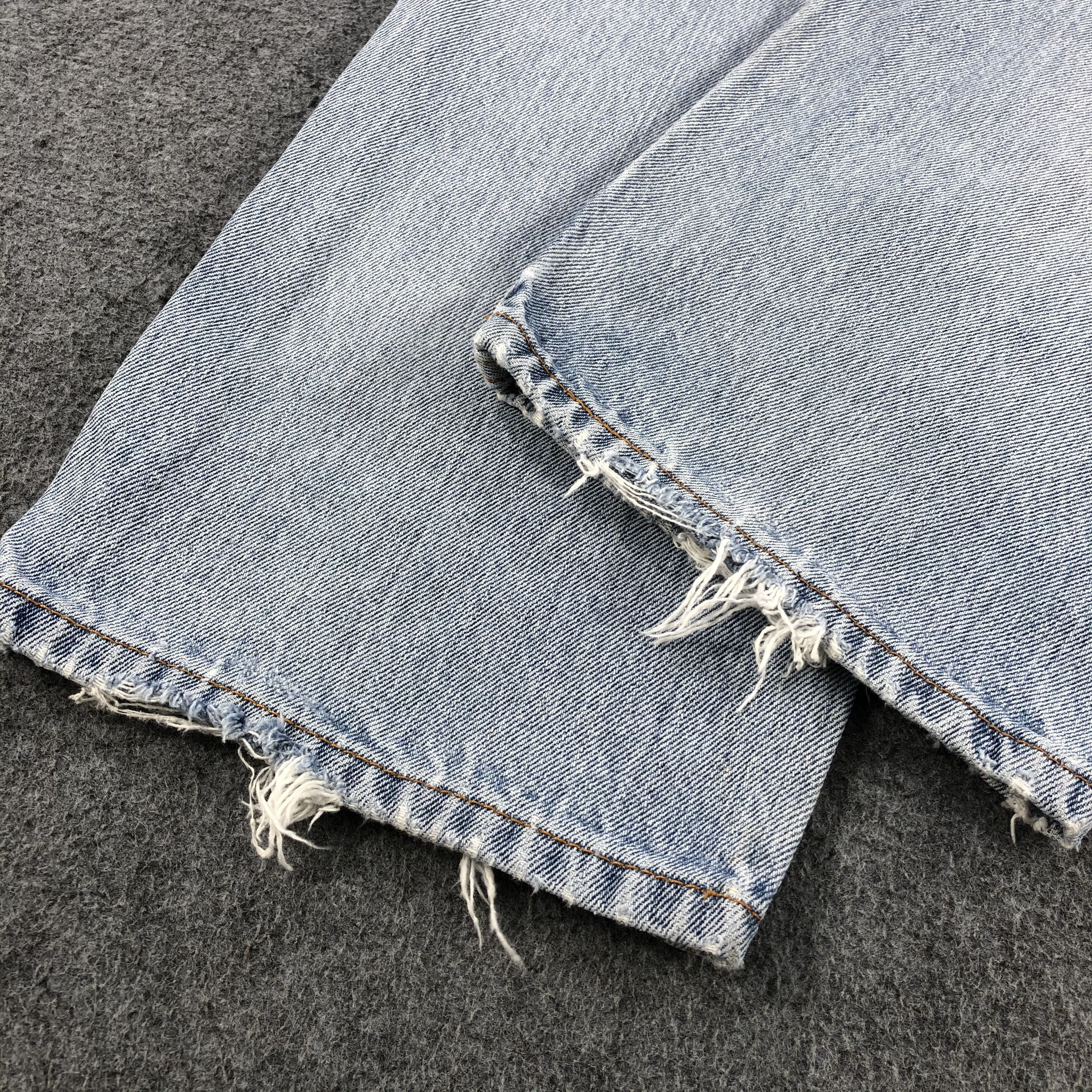 Levi's Vintage Light Wash Levis 505 Jeans-J1510 Size US 37 - 7 Thumbnail