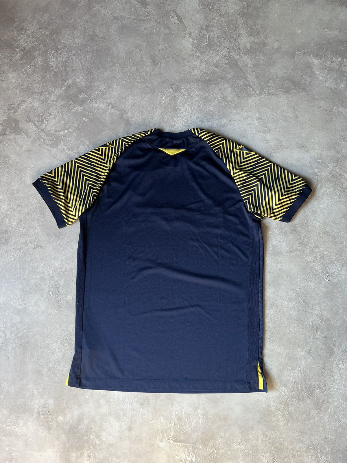 Vintage Vintage Macron Stoke City Y2k jersey Size US L / EU 52-54 / 3 - 9 Thumbnail