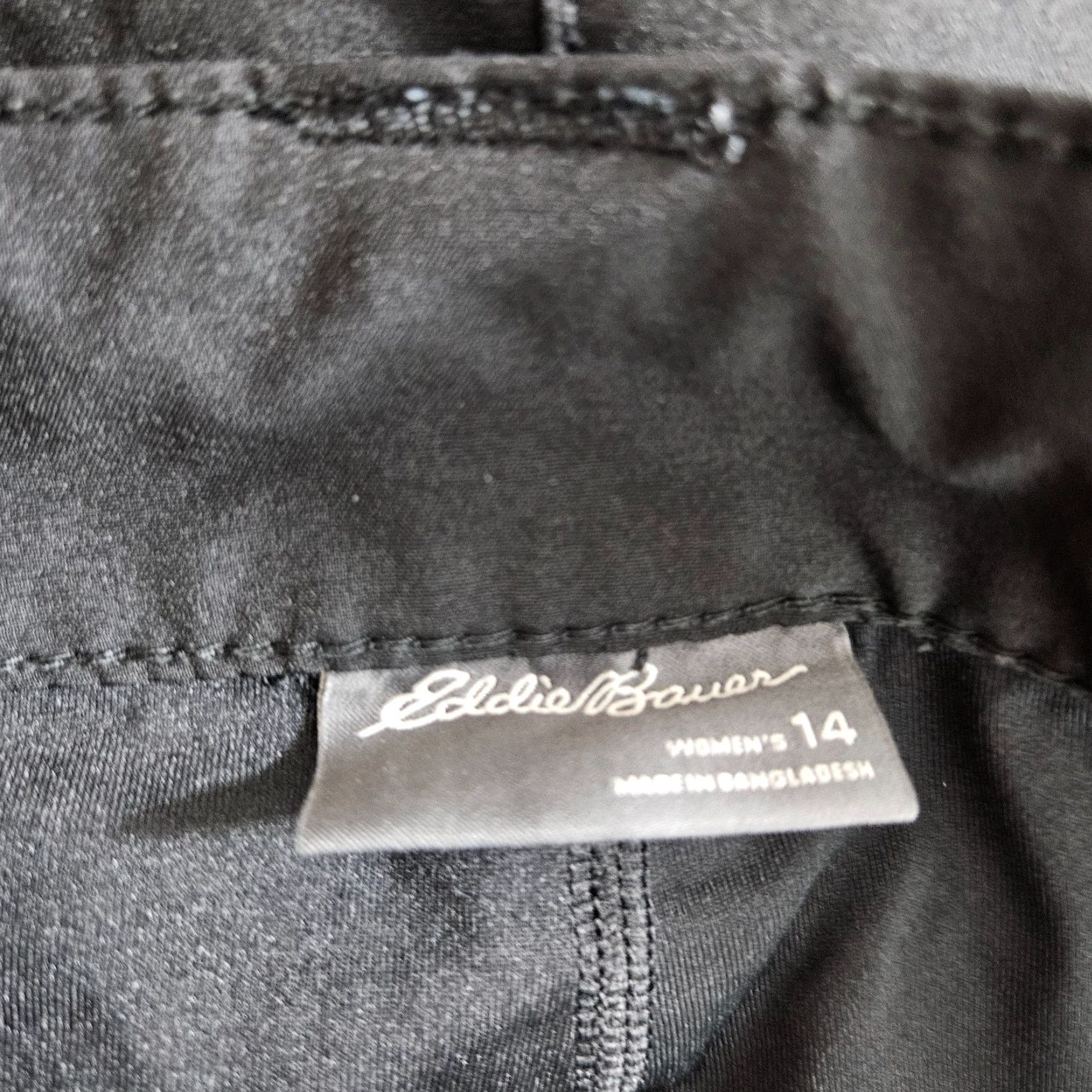 Eddie Bauer Eddie Bauer Womens Skort Sz 14 Black Pockets Polyester Blend Skort Athletic Activewear Shorts 18" Waist 18.5" Length Womens Size ONE SIZE - 4 Thumbnail