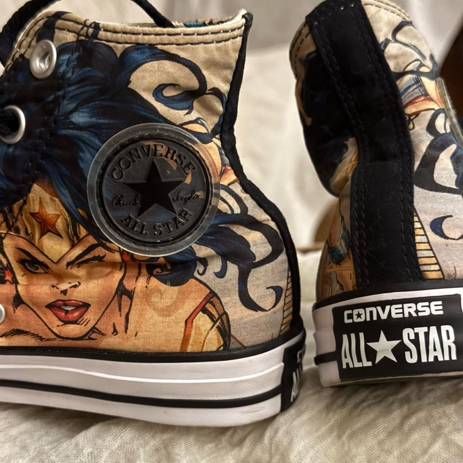 Converse Converse Marvel Wonder Woman High Top Sneakers 4/6 Size US 6 / IT 36 - 14 Thumbnail