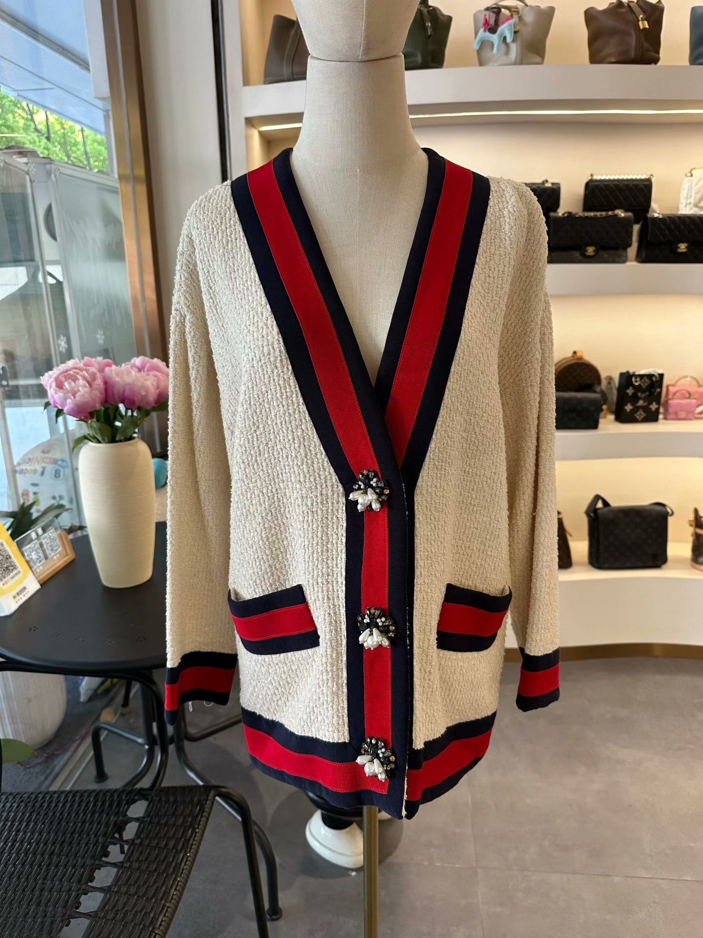 Gucci Gucci White Tweed Jacket w/ Red Blue Trim Size XS / US 0-2 / IT 36-38 - 1 Thumbnail