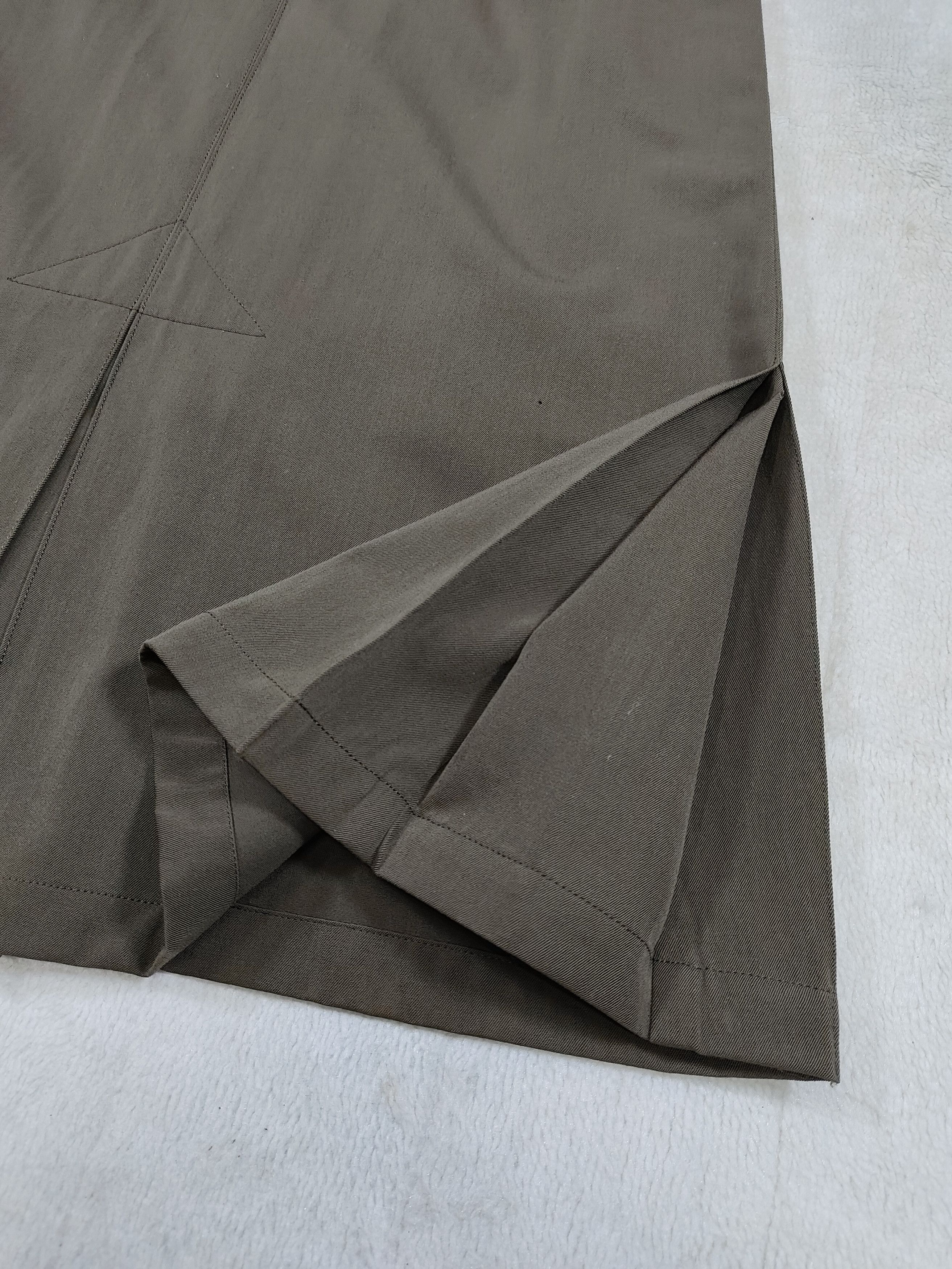 Issey Miyake 80s Issey Miyake🇯🇵Archive Center Vent Pleated A-Line Skirt Size 28" / US 6 / IT 42 - 3 Thumbnail