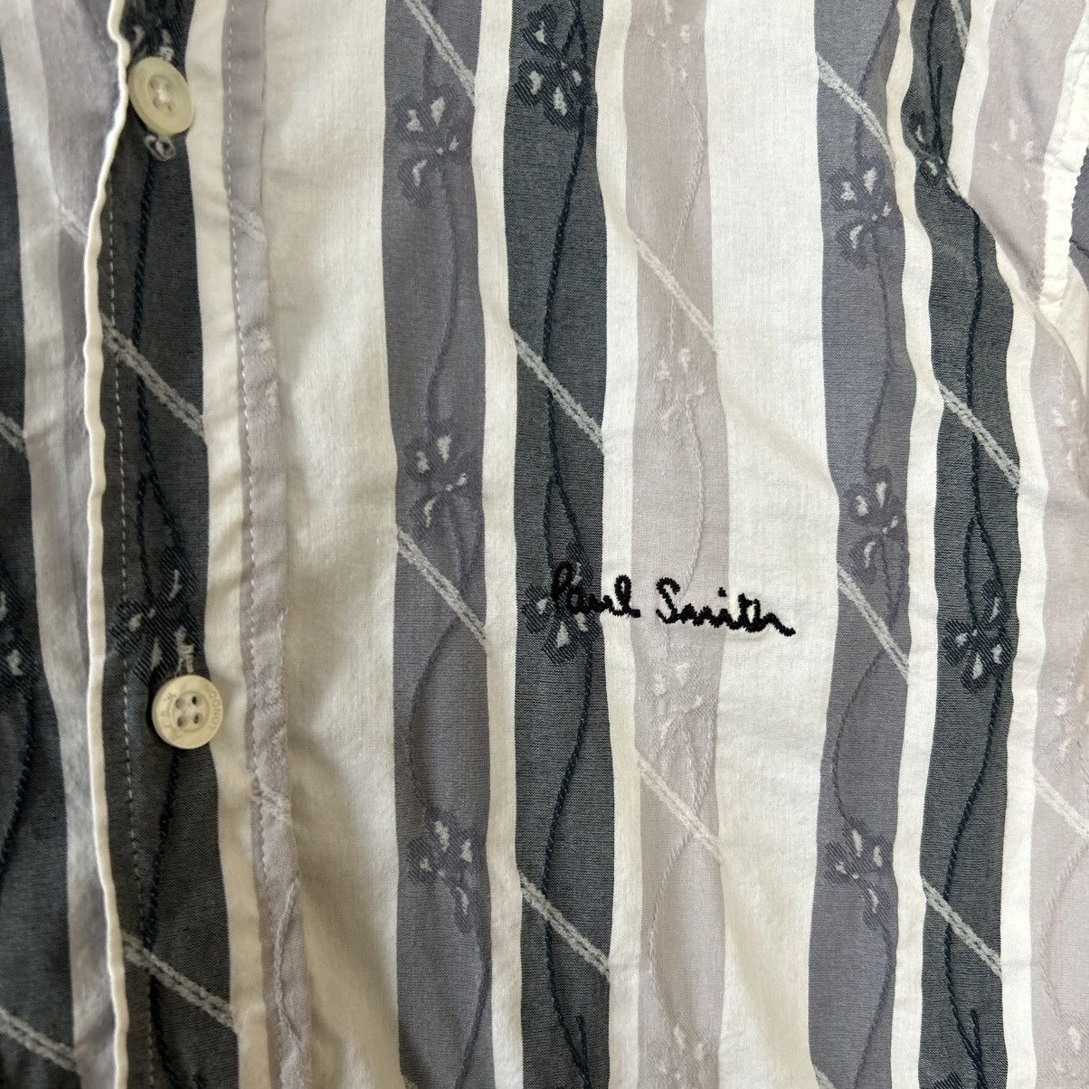 Paul Smith Designer Paul Smith Small Logo Graphic y2k button shirt Size US M / EU 48-50 / 2 - 3 Thumbnail