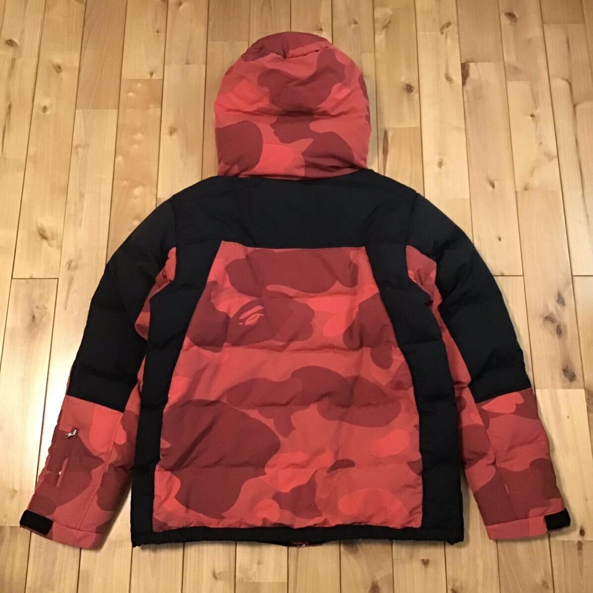Bape × Nigo BAPE Giant Red camo Down Jacket a bathing ape zoom camo NIGO Size US XXL / EU 58 / 5 - 2 Thumbnail