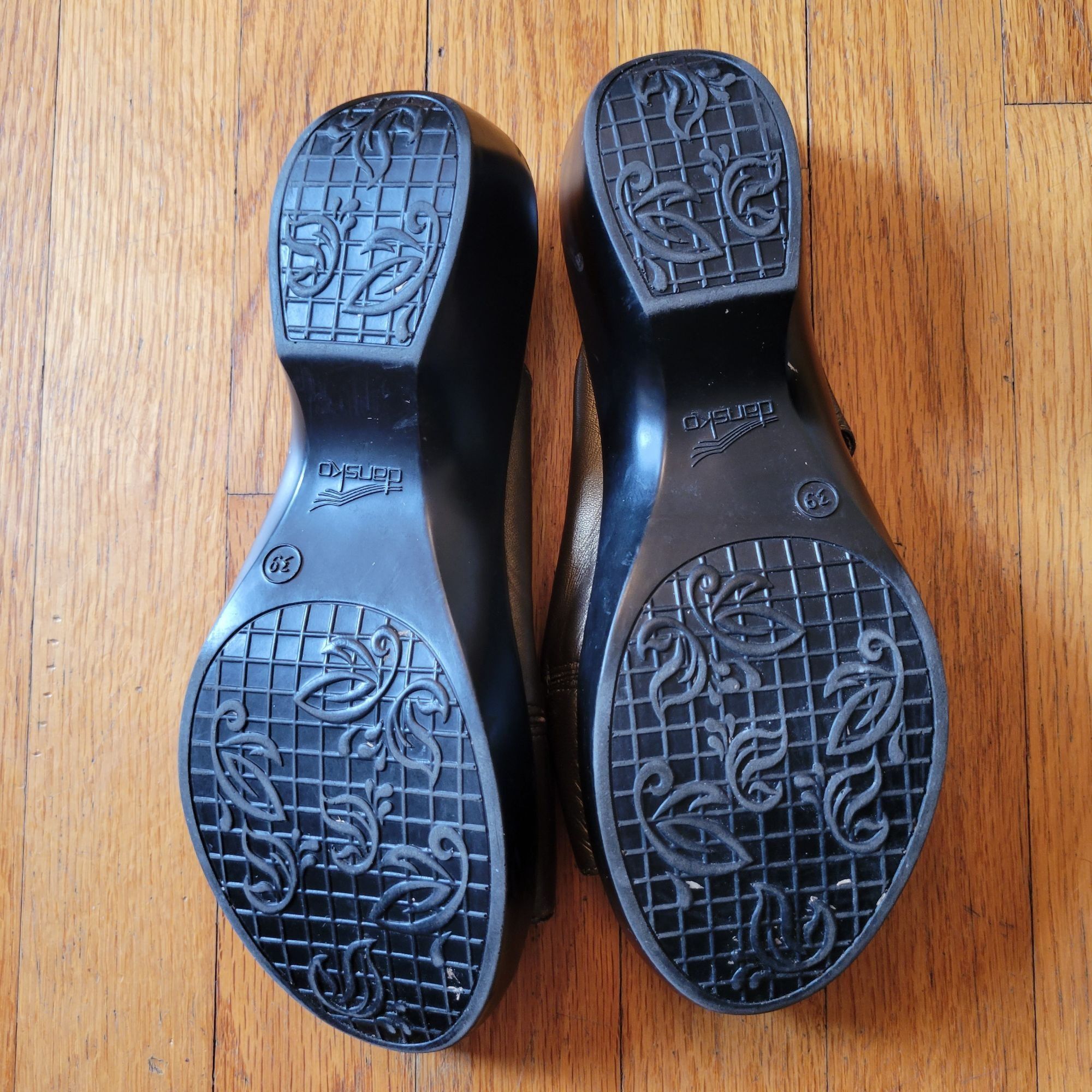 Dansko Dansko Bronze Brown Leather Floral Sandals 39 DONNA 8.5 9 Size US 9 / IT 39 - 4 Thumbnail