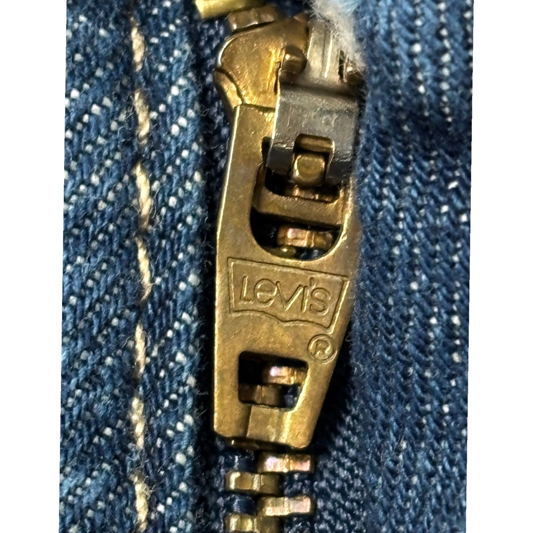 Levi's Levi's 569 Jeans Dark Wash Mens 38x34 Relaxed Straight 5-Pocket Denim Cotton Zip Button Logo Zipper Vintage No Size US 38 / EU 54 - 3 Thumbnail