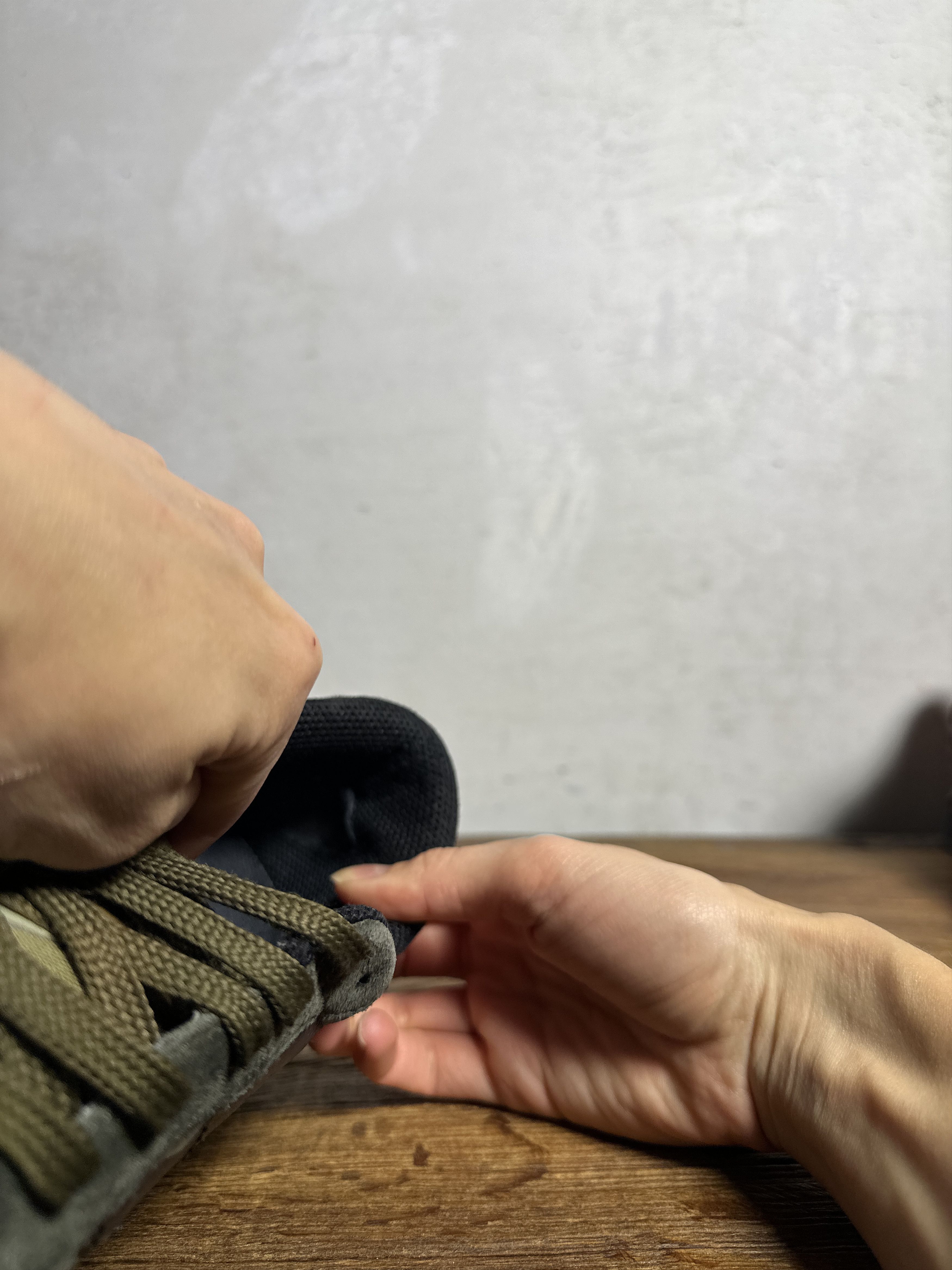 Valentino Valentino Garavani Khaki Pink Camouflage Rockrunner Sneakers Size US 10.5 / EU 43-44 - 11 Thumbnail