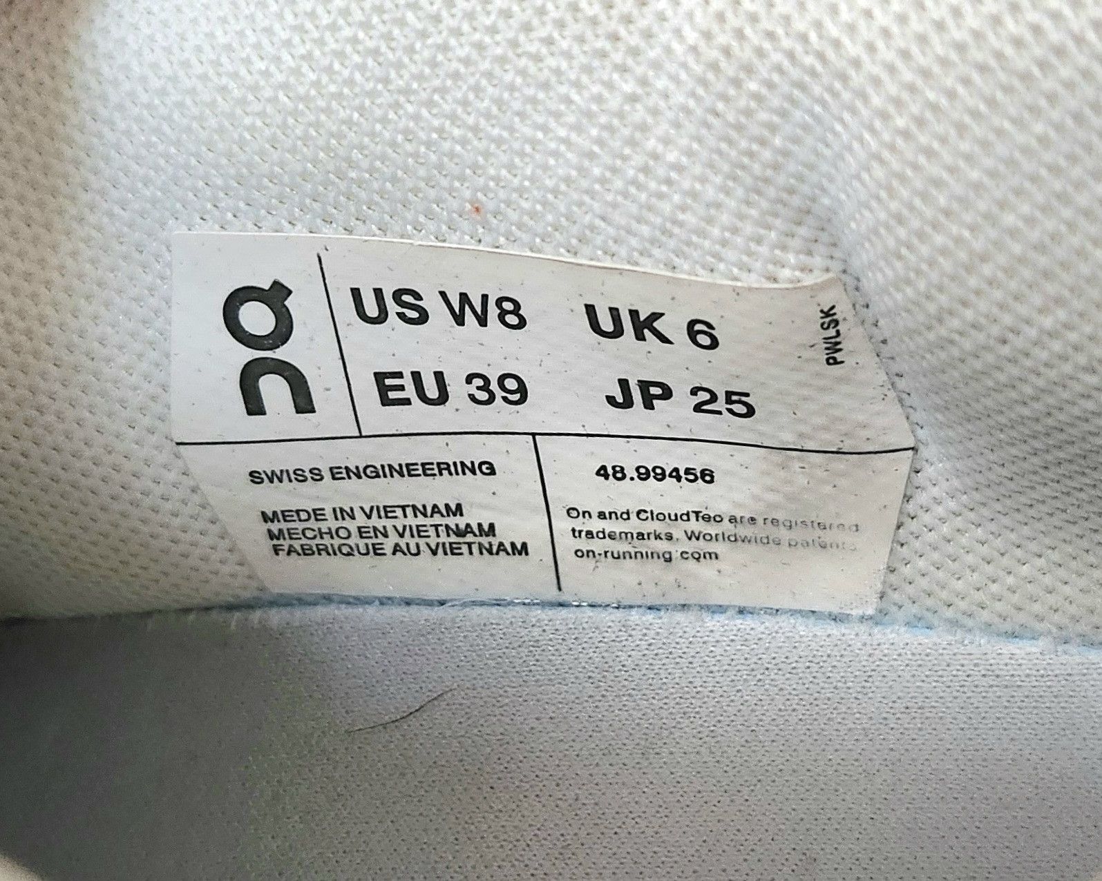 On On Running On Cloud The Roger Advantage Sneakers White 8 Size US 8 / IT 38 - 10 Thumbnail