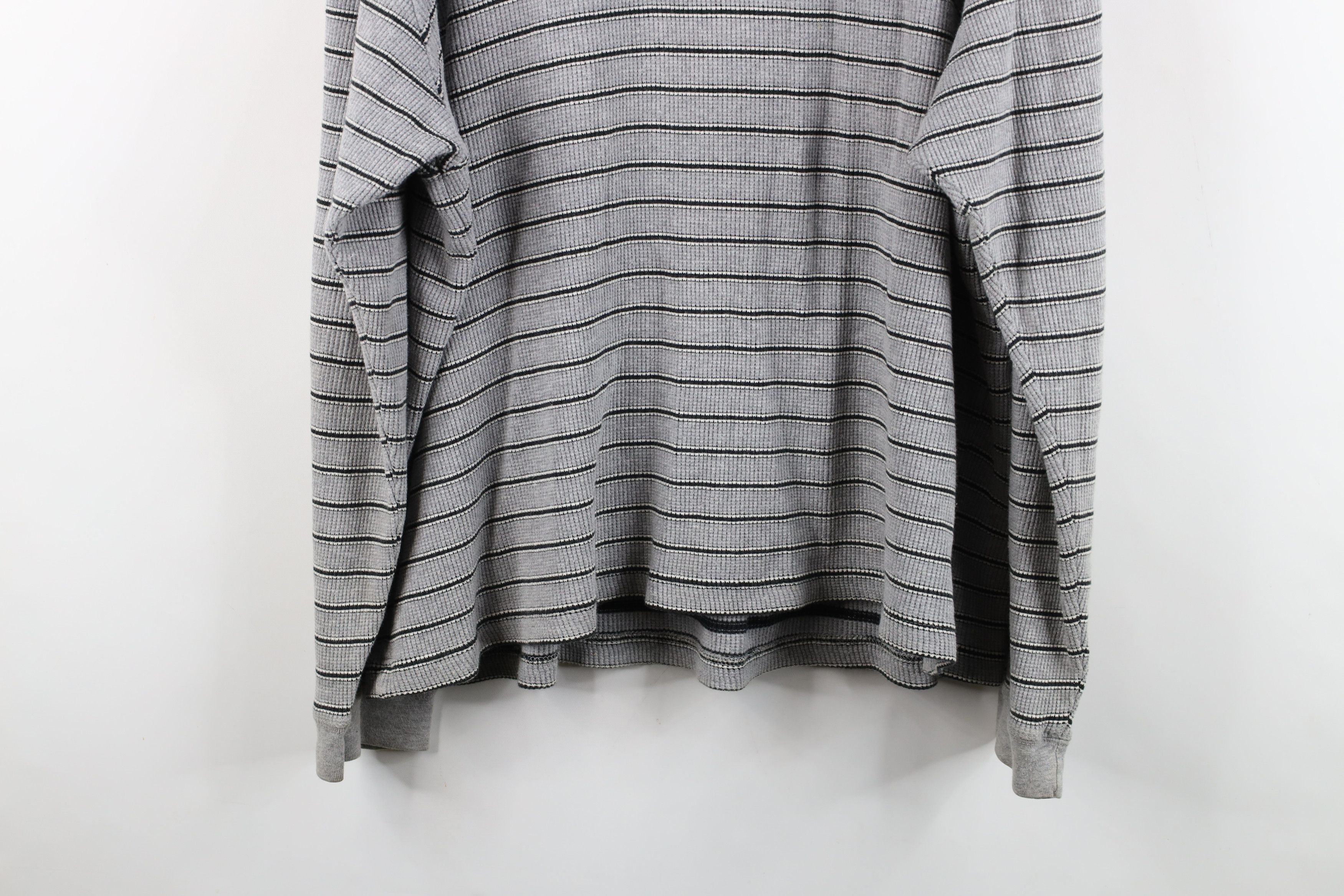 Gap Vintage 90s Gap Thermal Waffle Knit Long Sleeve T-Shirt Gray Size US XL / EU 56 / 4 - 9 Thumbnail