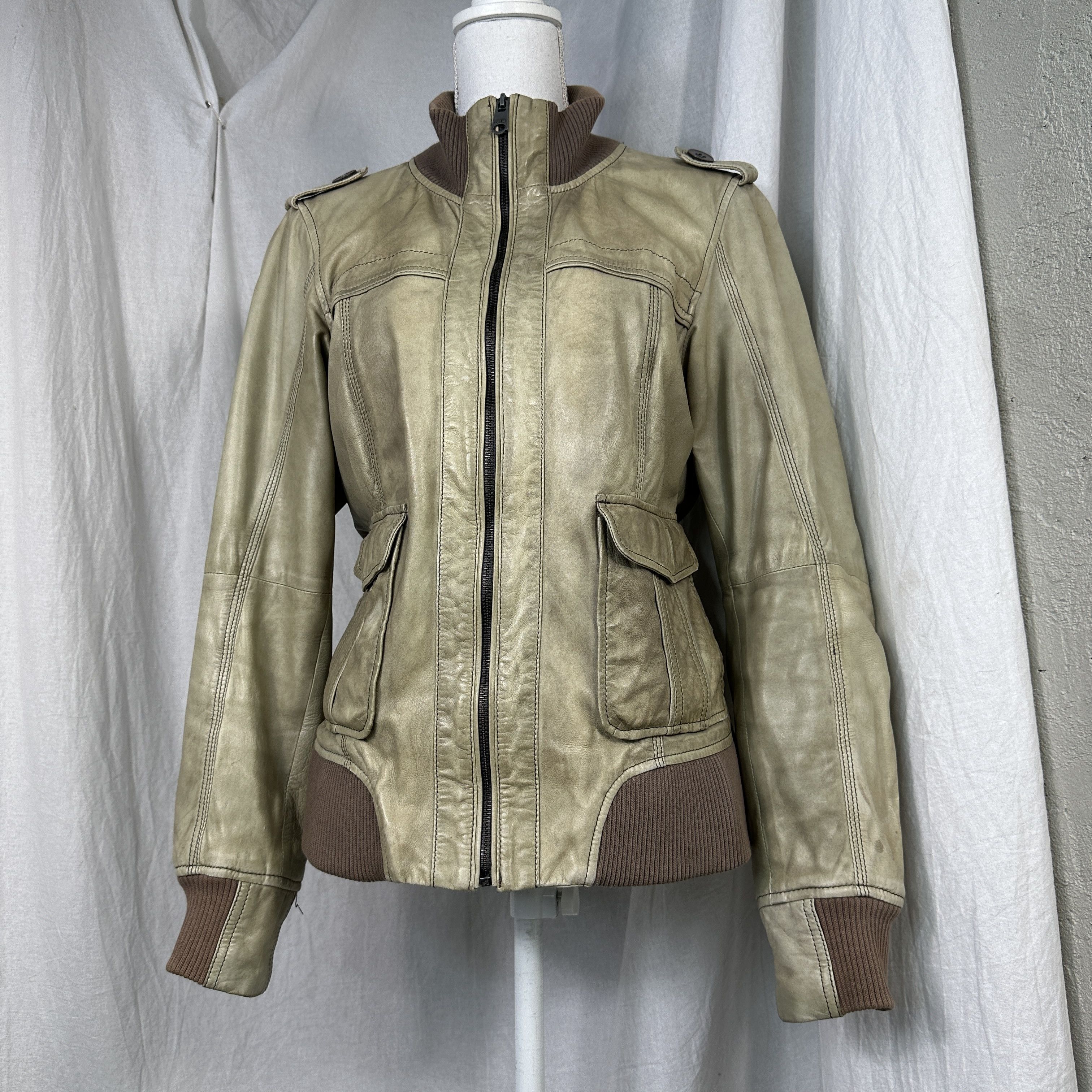 Vintage Vintage Leather Distressed Faded Cropped Jacket Size US S / EU 44-46 / 1 - 3 Thumbnail